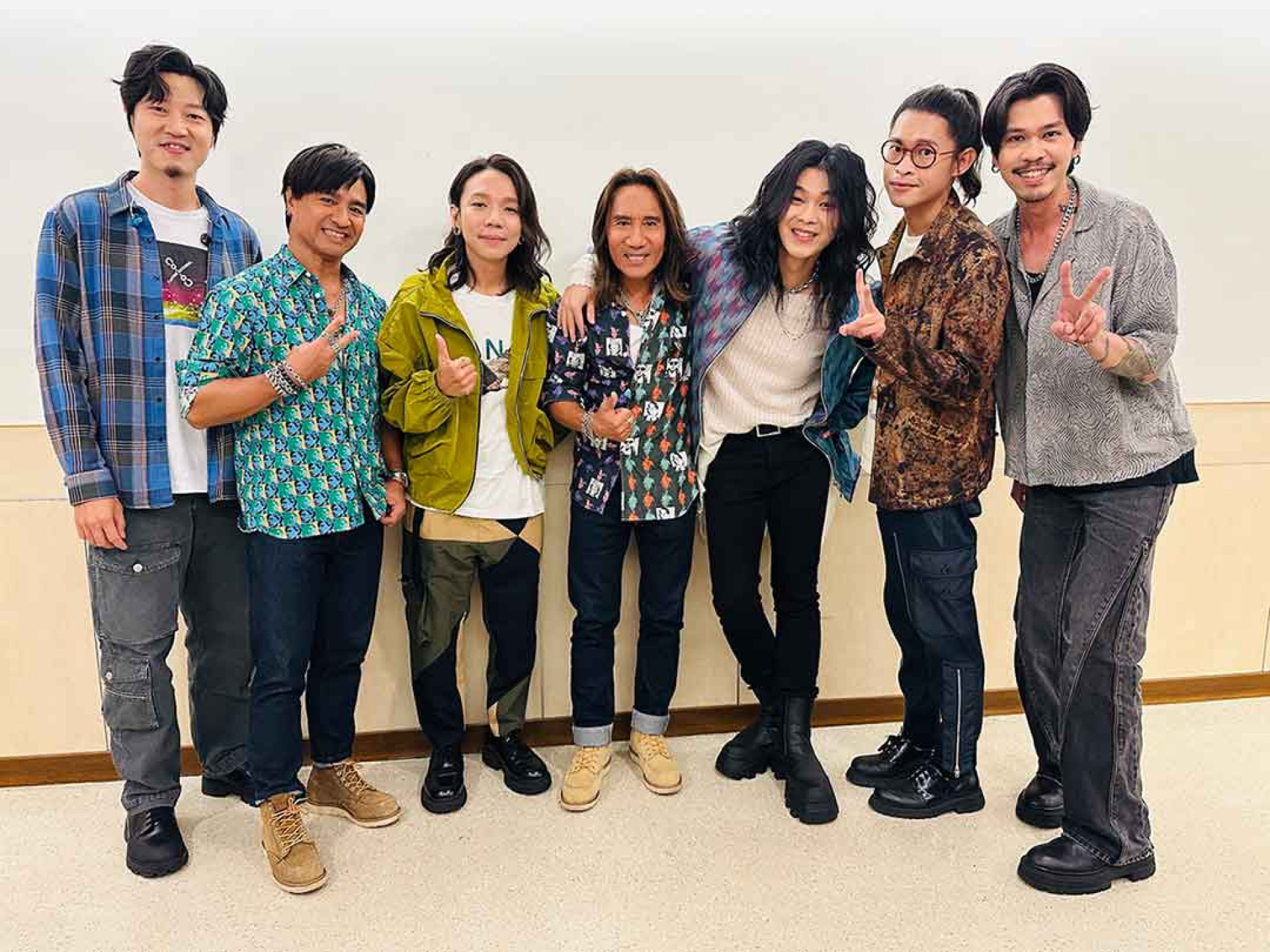 圖02:麋先生與動力火車合體獻唱驚豔全場。(相信音樂提供)