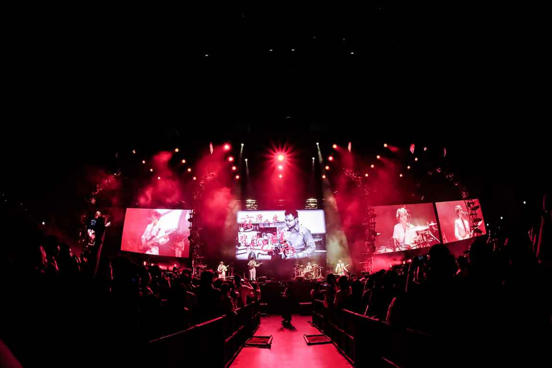 康士坦的變化球也帶來招牌曲〈擱淺的人〉