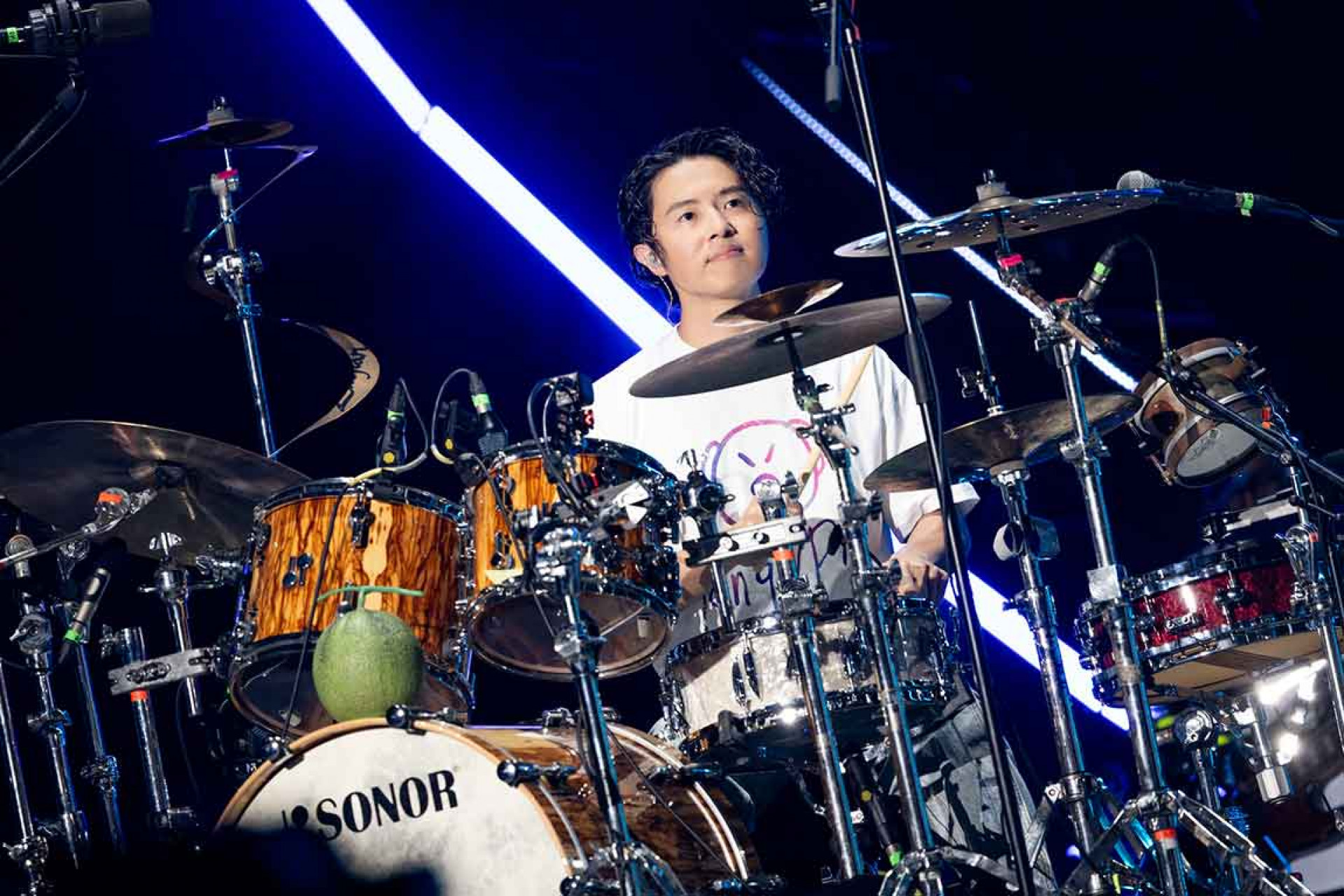 團員獨照-告五人哲謙。(相信音樂提供)