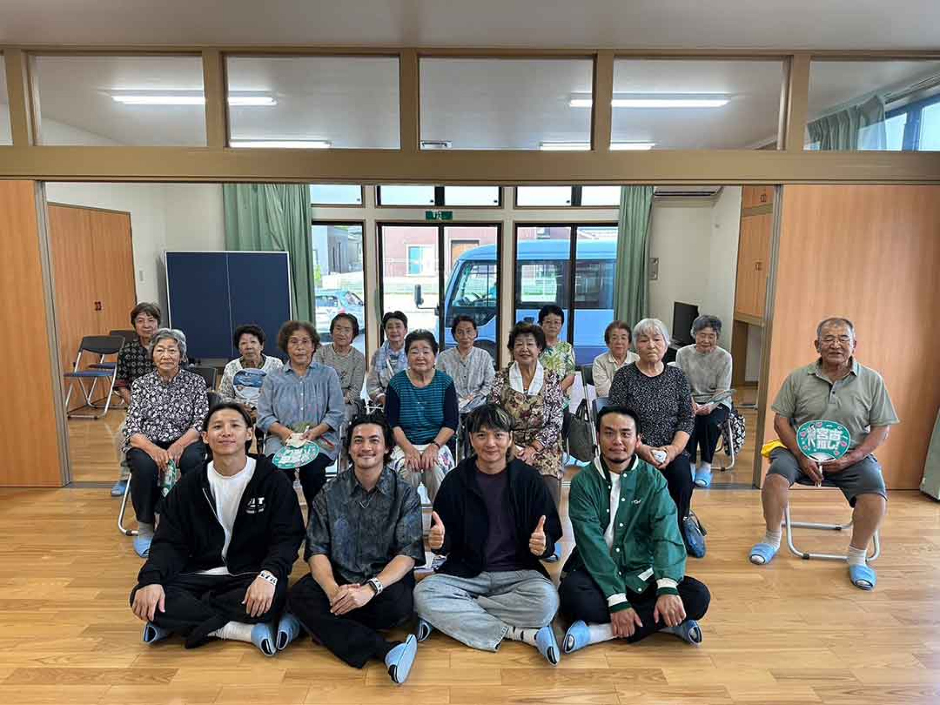 滅火器重回東北田老地方與養老院爺爺奶奶見面