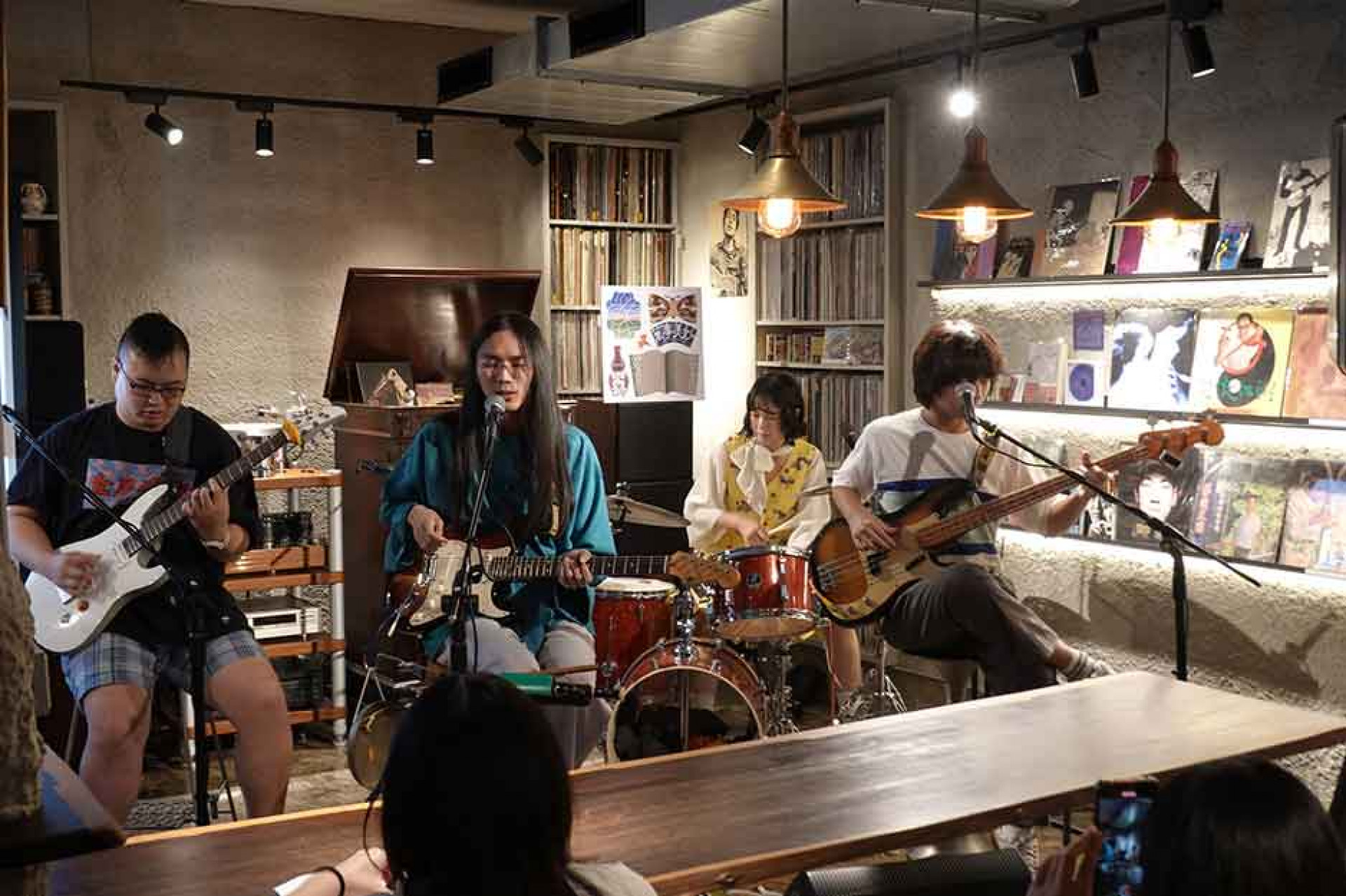 百合花對於台語歌曲開啟更多不一樣的想像