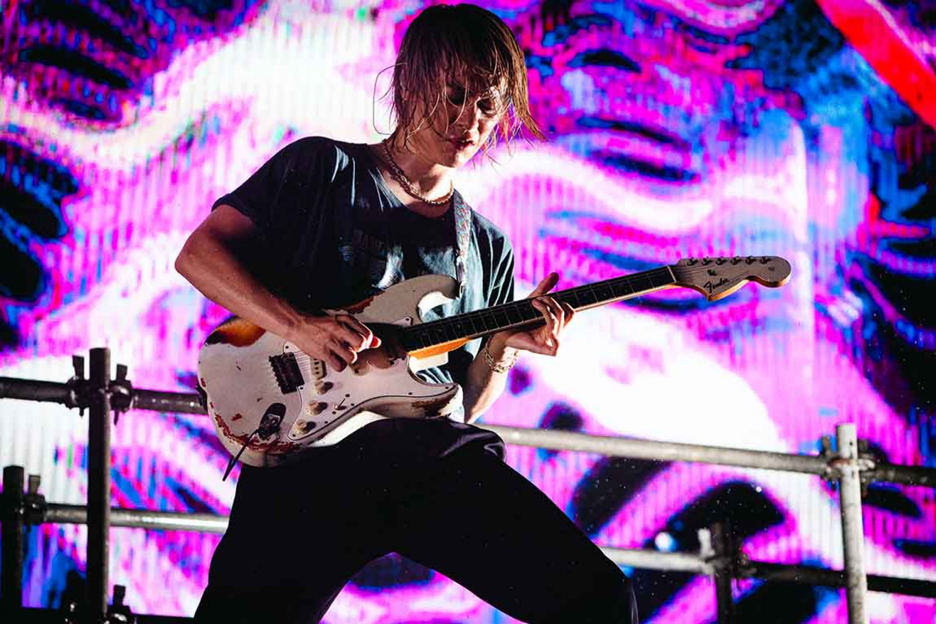 吉他手-Toru-(Photo-by-Rui-Hashimoto)