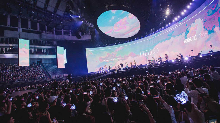 「宇宙五告麋人」同台演出創造盛況 盼高雄再現三「金」樂團身影 麋先生神秘笑說：「來了就知道」