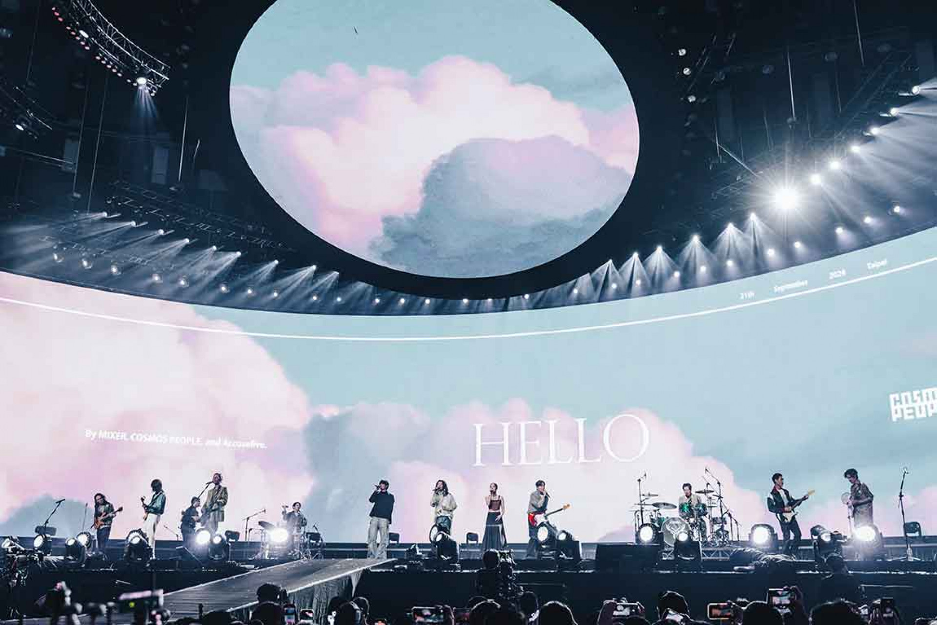 圖03:三「金」樂團共演麋先生經典曲目〈Hello〉,感動全場。(相信音樂提供)