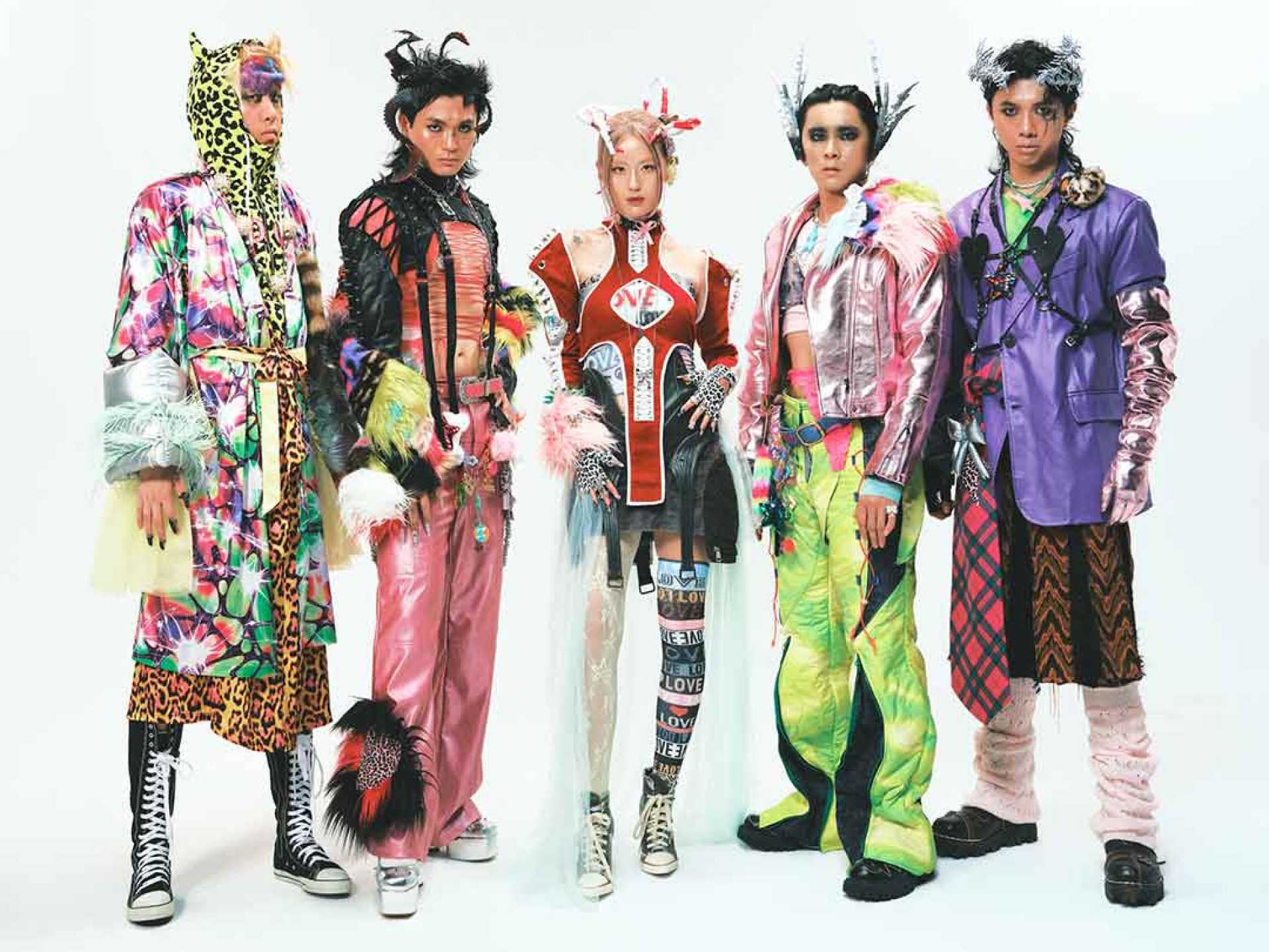 美秀集團_宣傳照2