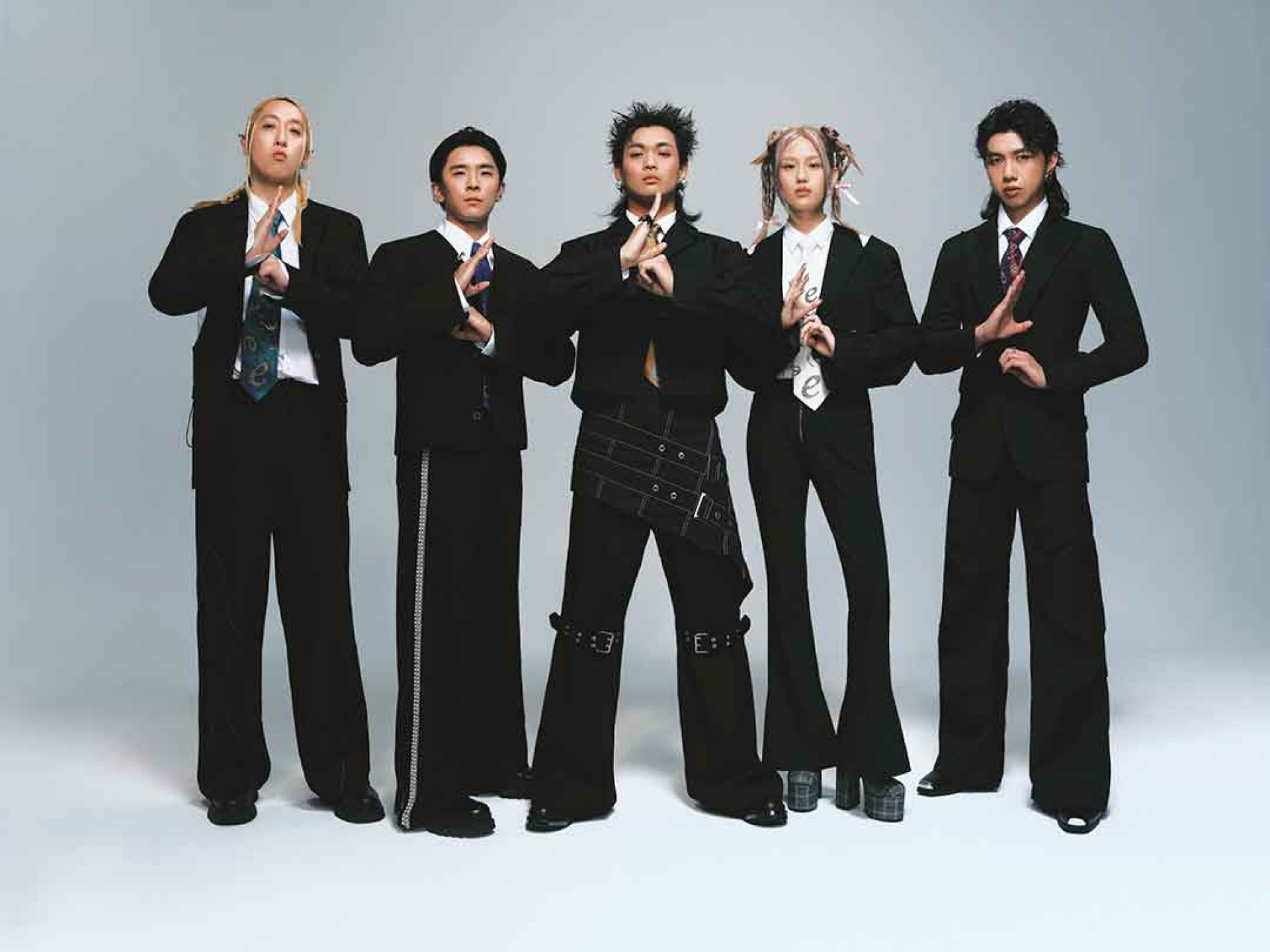 美秀集團_宣傳照1