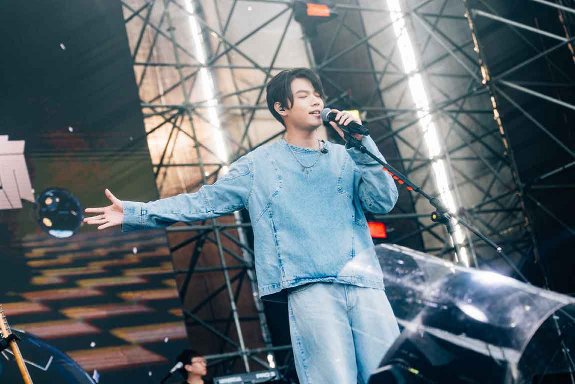 2024鐵玫瑰音樂節_DözY_01