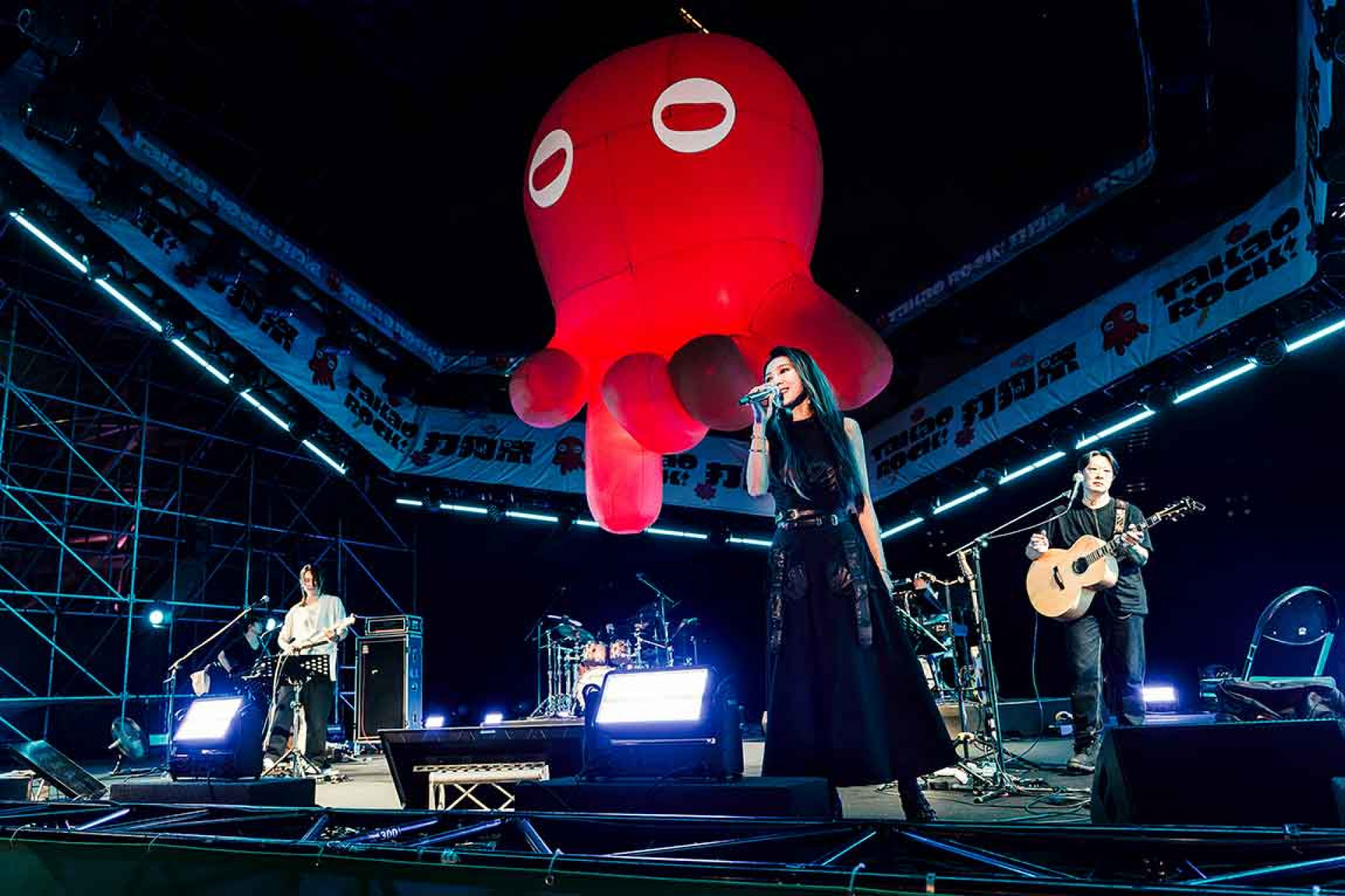 戴佩妮演出照-2（照片來源：2024-Takao-Rock打狗祭）