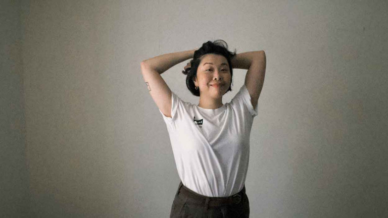 用陪伴記錄愛的模樣 Saltcan 發行迷你 EP《Tired Horse & Face》MV 以手影詮釋「累馬」意象