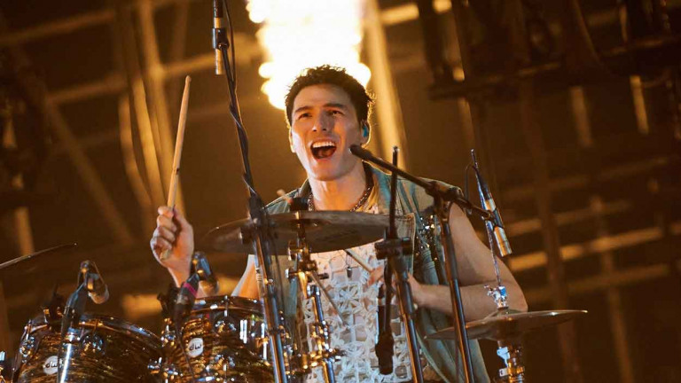 《披荊斬棘的哥哥》總決賽 鳳小岳大展多才多藝的超強實力  受封武功絕頂的「掃地僧」！