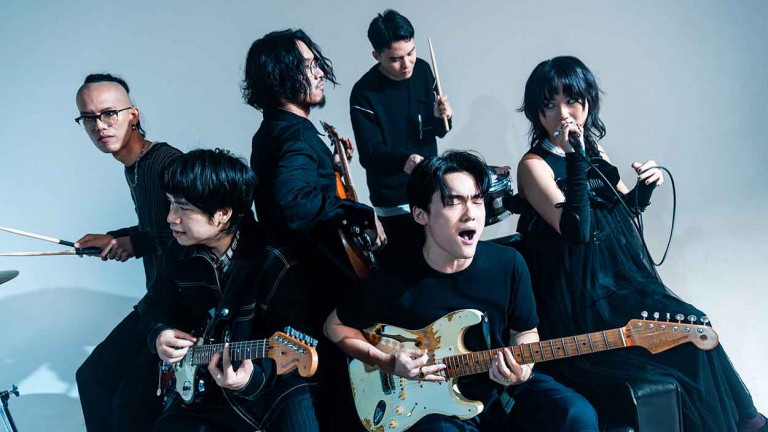 庸俗救星攜手《一起聽團吧》冠軍hue組新團「庸俗hue星」共同創作新歌〈黑體〉