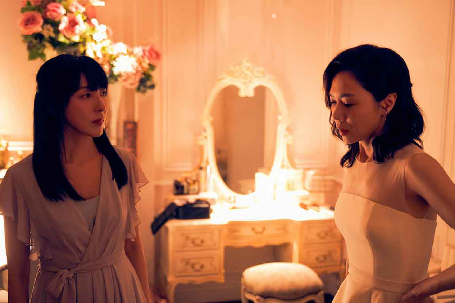 圖03:謝盈萱、楊謹華雙后同台飆戲,告五人〈從未見過的海〉完美詮釋角色心境。(Netflix提供)