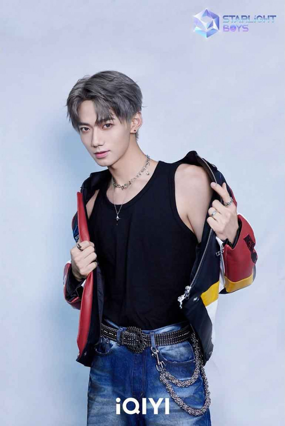 翟浚安在愛奇藝國際站自製選秀節目《星光閃耀的少年》中的初舞台表現亮眼,受到導師青睞獲得全星等級。(照片提供:愛奇藝國際站)