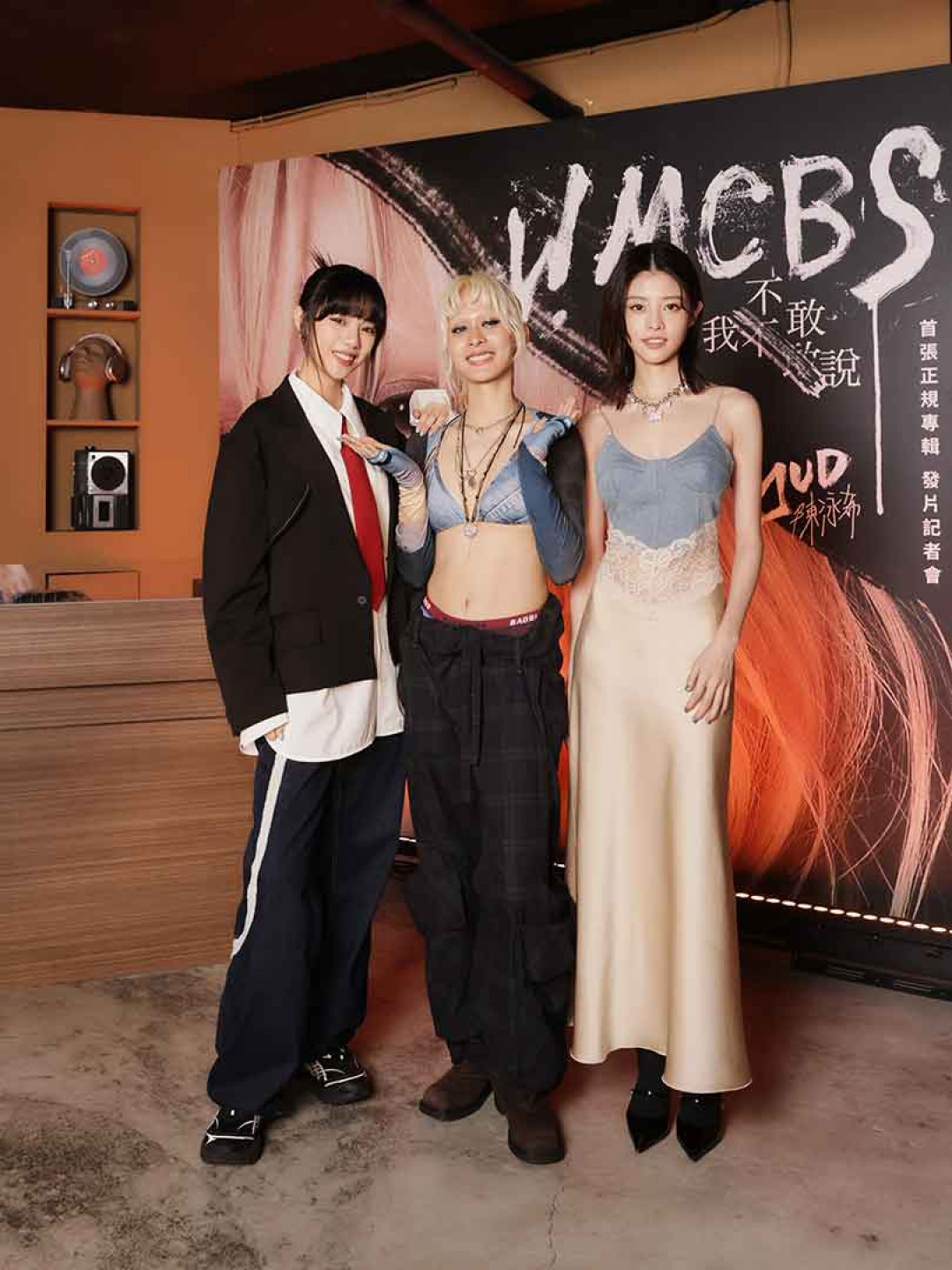 左起:木木(林葦妮)、JUD-陳泳希、詹子萱