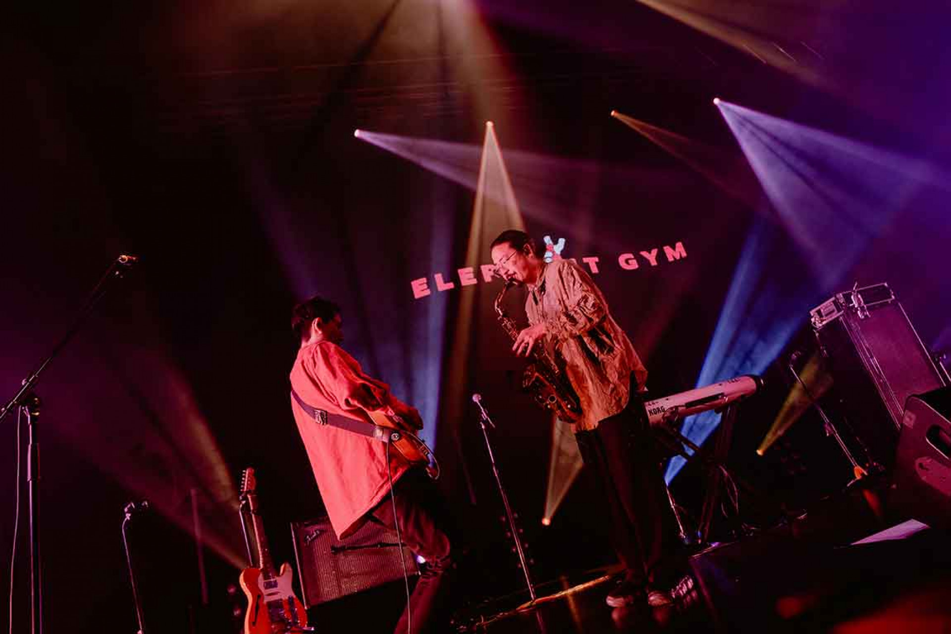 嘉賓小西遼(右)與吉他手凱翔(左)