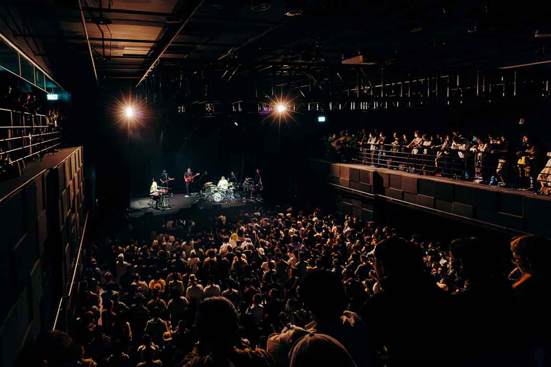 圖05:Tizzy-Bac一連帶來16首經典歌曲。(相信音樂提供)