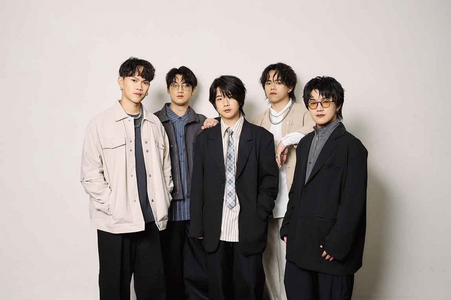 Who-Cares-胡凱兒團員,由左至右:鼓手小布、吉他手嘉恩、主唱浩澤、貝斯手廷曜、吉他手方文