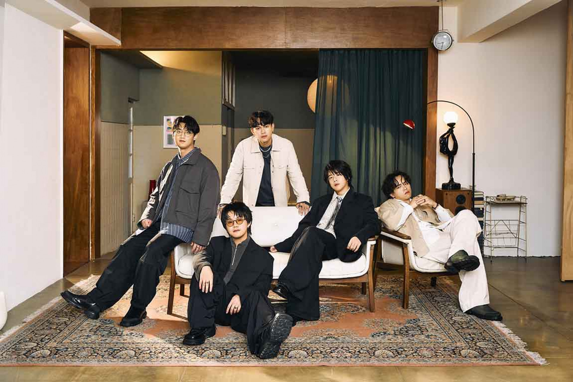 首次挑戰兩千人場館就締造秒殺成積-(由左至右:吉他手嘉恩、吉他手方文、鼓手小布、主唱浩澤、貝斯手庭廷曜