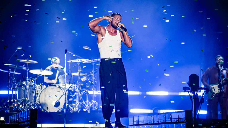 搖滾天團 謎幻樂團三度降臨！嗨炸1萬8千名粉絲 暖心喊「台北 你們讓我感覺像家」