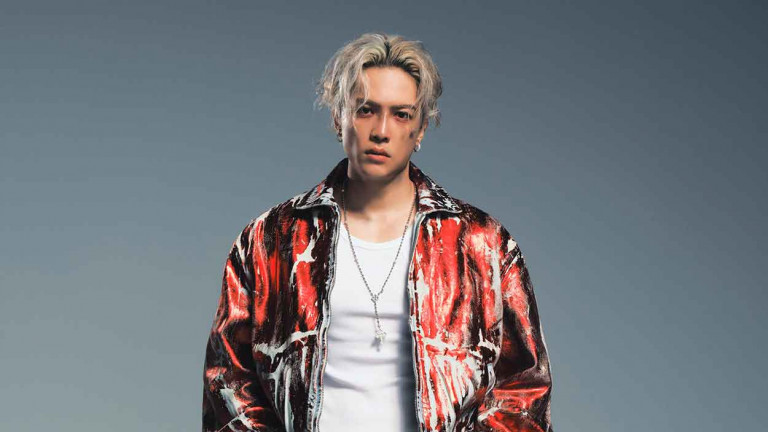 「R&B天菜」J.Sheon專輯首波單曲〈生不帶來死不帶走〉為拍MV全程「升空狀態」首度吊鋼絲