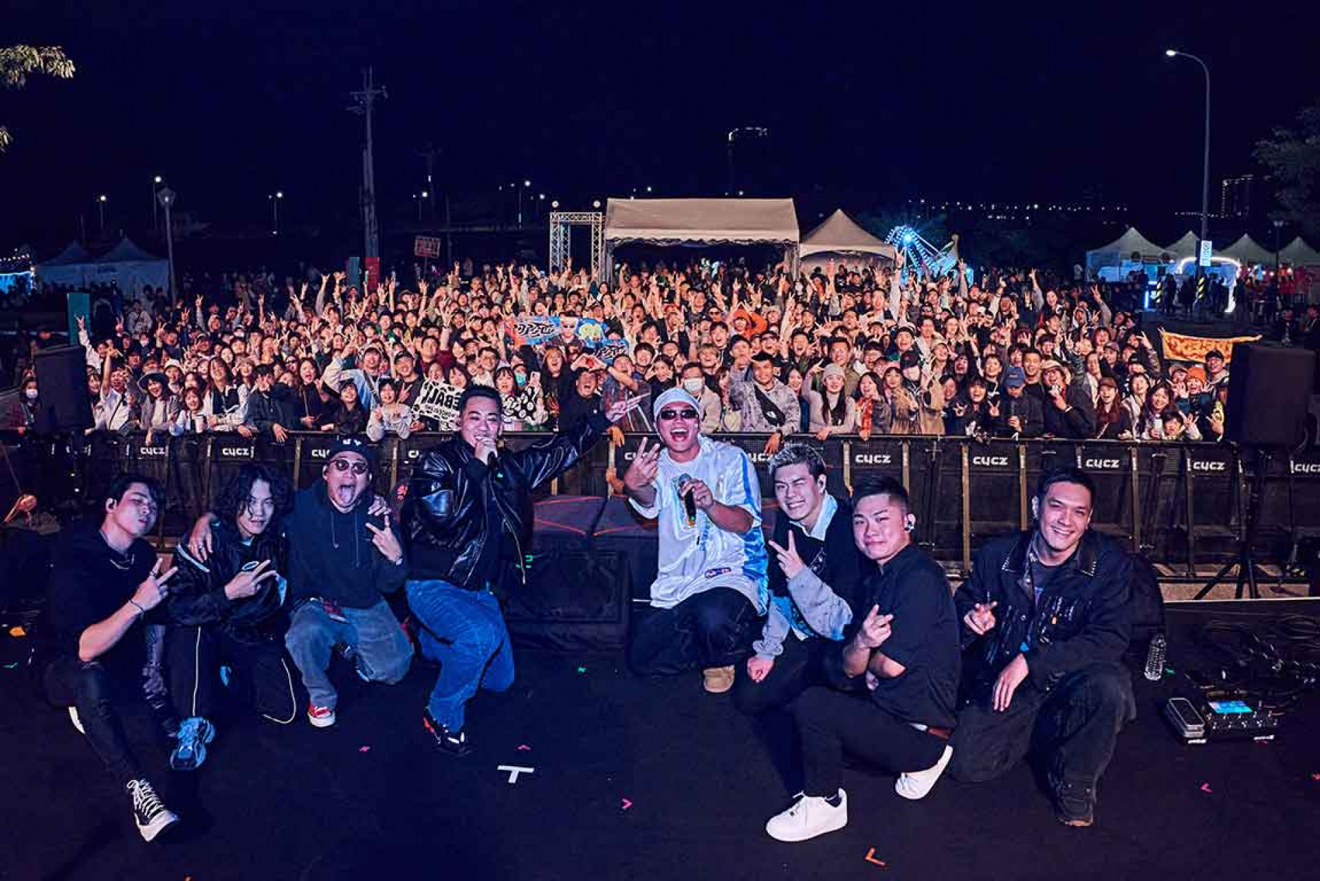 傲南礁(阿跨面-+-馬克-SAVAGE