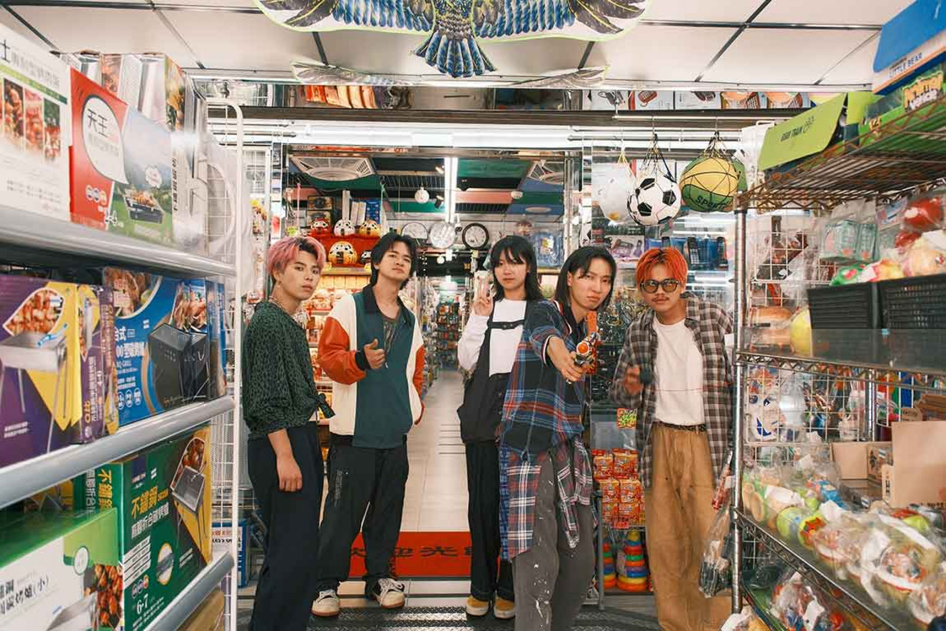 溫蒂漫步XBillyrrom-”Nightglow-Dreamer“MV劇照2