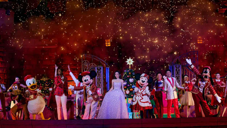 閻奕格壓軸登香港夢幻舞台！迪士尼城堡前開唱 一連兩天開唱  小美人魚「愛麗格」中英文版經典重現！