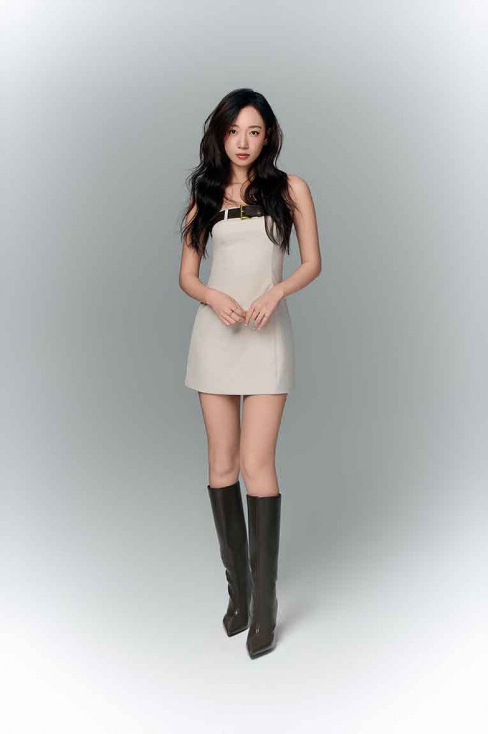 Julia吳卓源睽違兩年推出全新EP《brb》，收錄包含7首中英文歌曲（照片提供：華風數位）