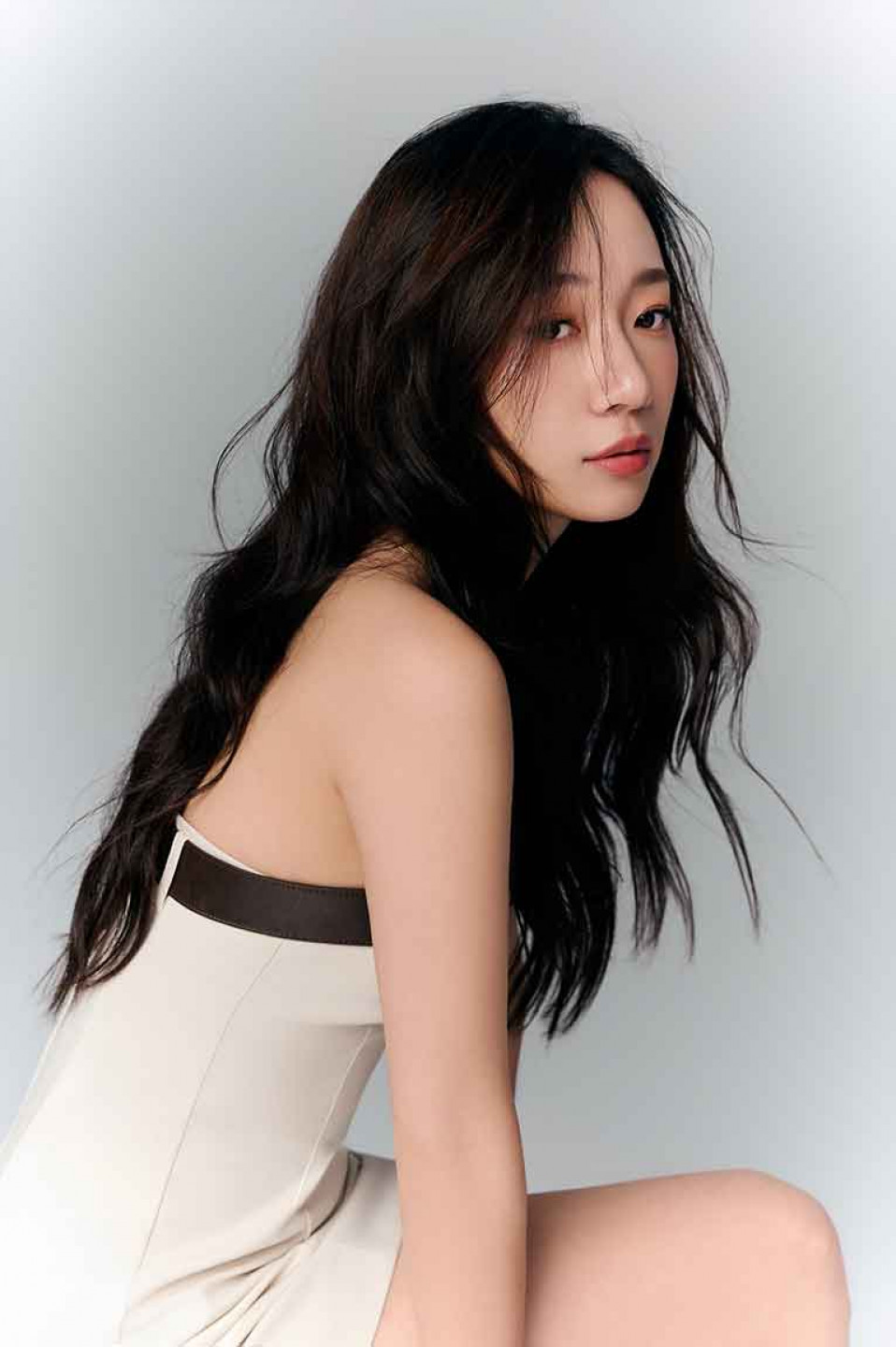Julia吳卓源睽違兩年推出全新EP《brb》（照片提供：華風數位）