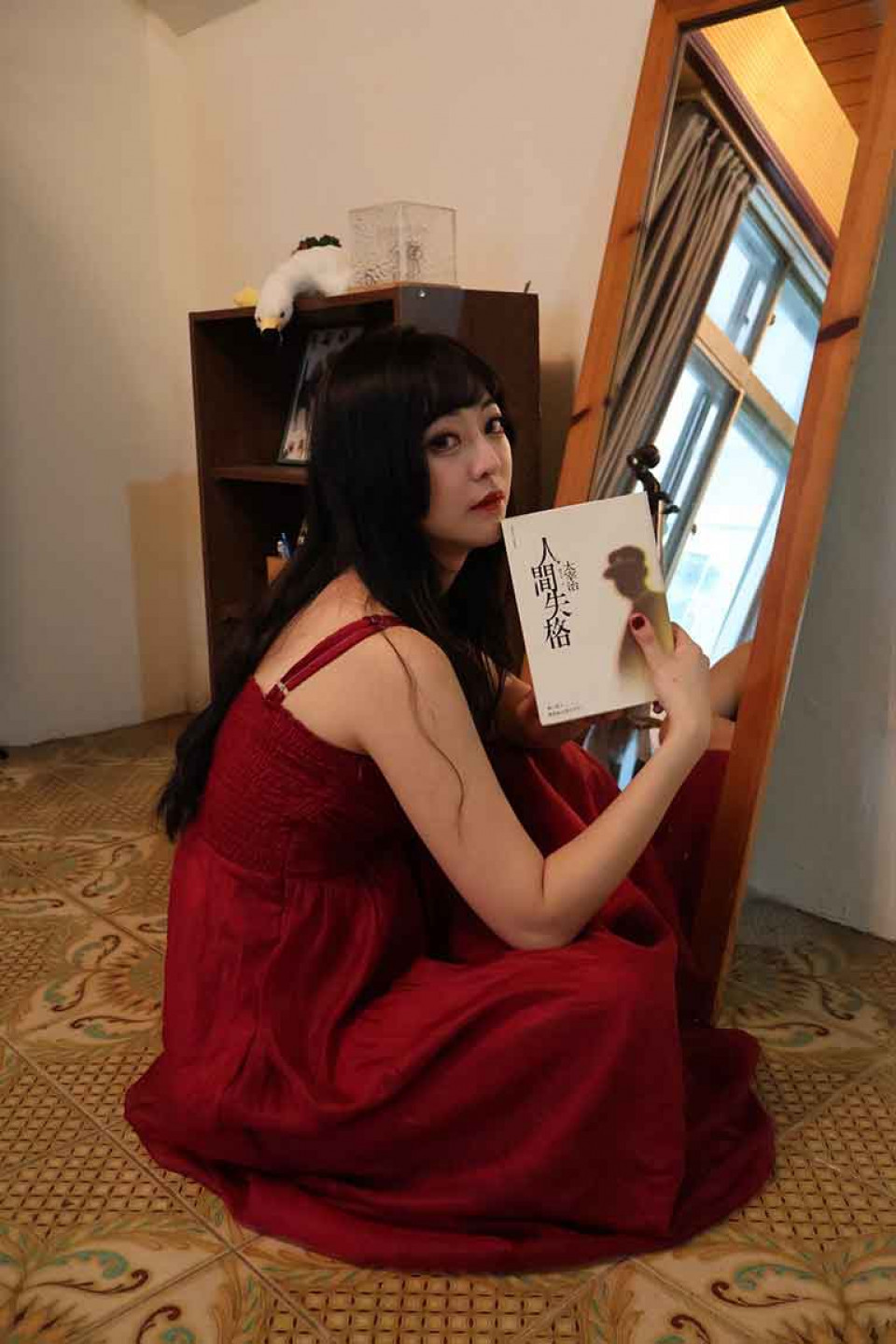 呂衣喬圖說3:《人間失格》由呂衣喬創作詞曲,致敬日本知名小說家太宰治同名作品