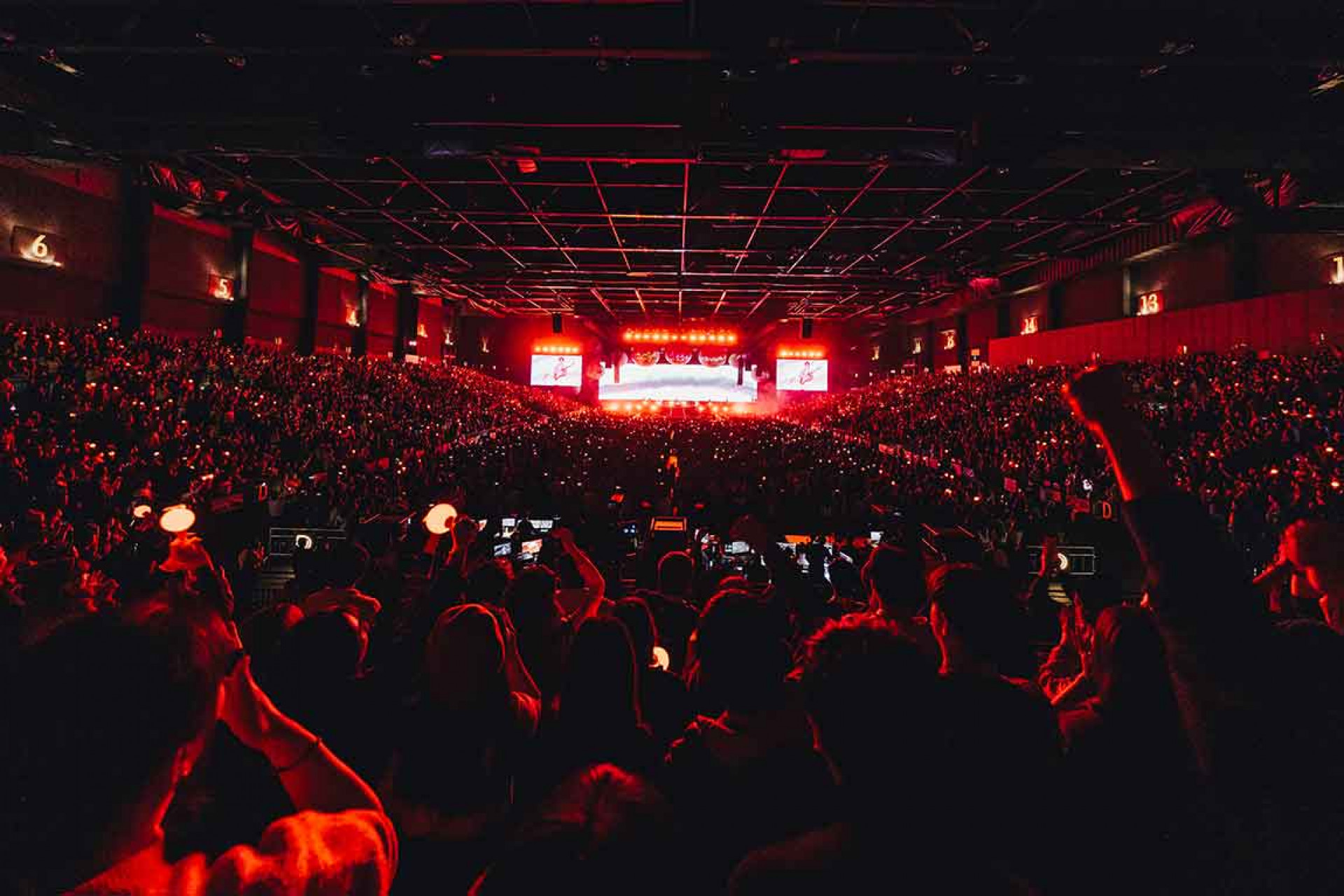 圖08:告五人香港處女唱,萬人滿場完售一起唱到最後一刻。(相信音樂提供)