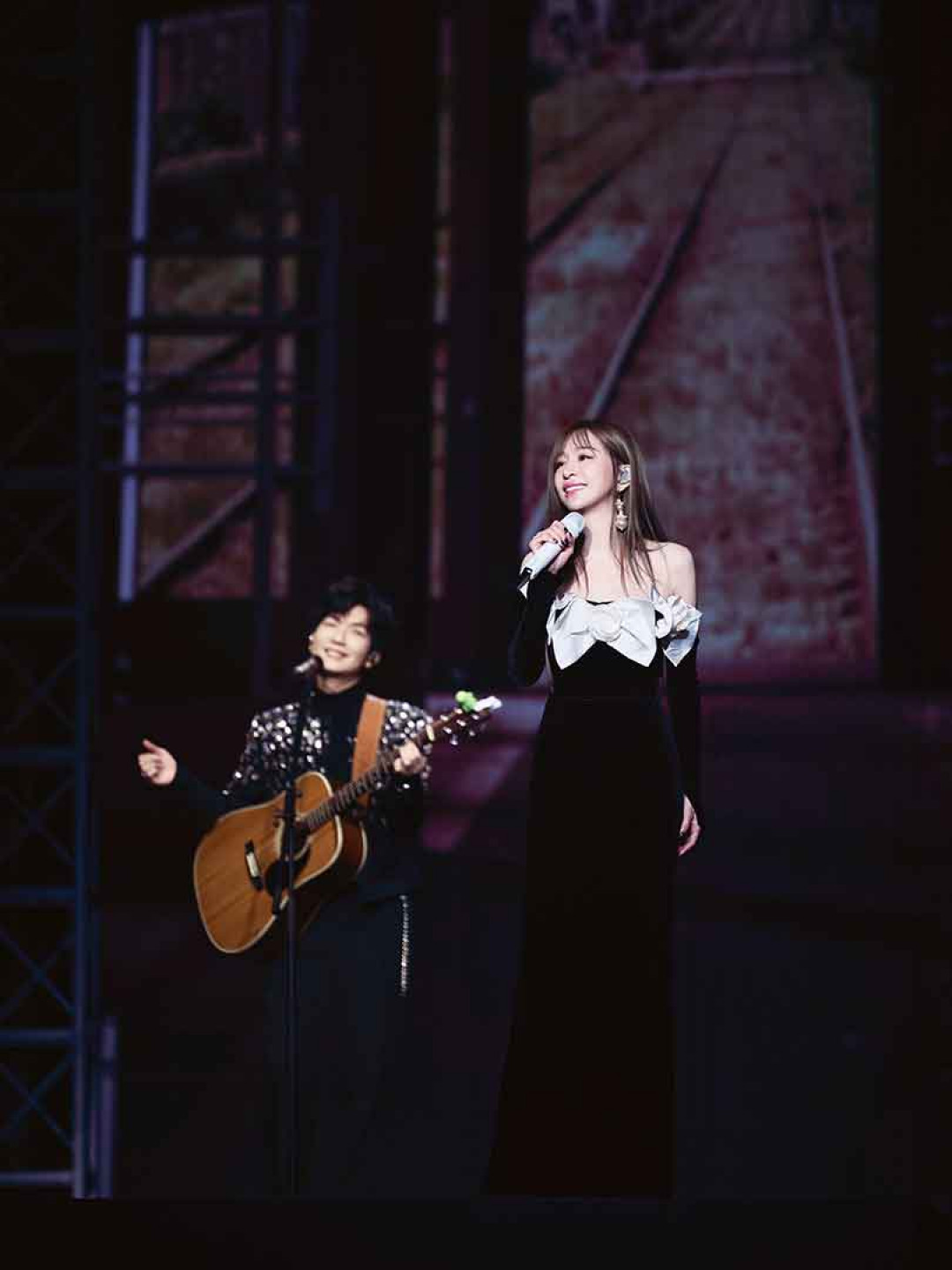 圖說:陳楚生(左起)王心凌