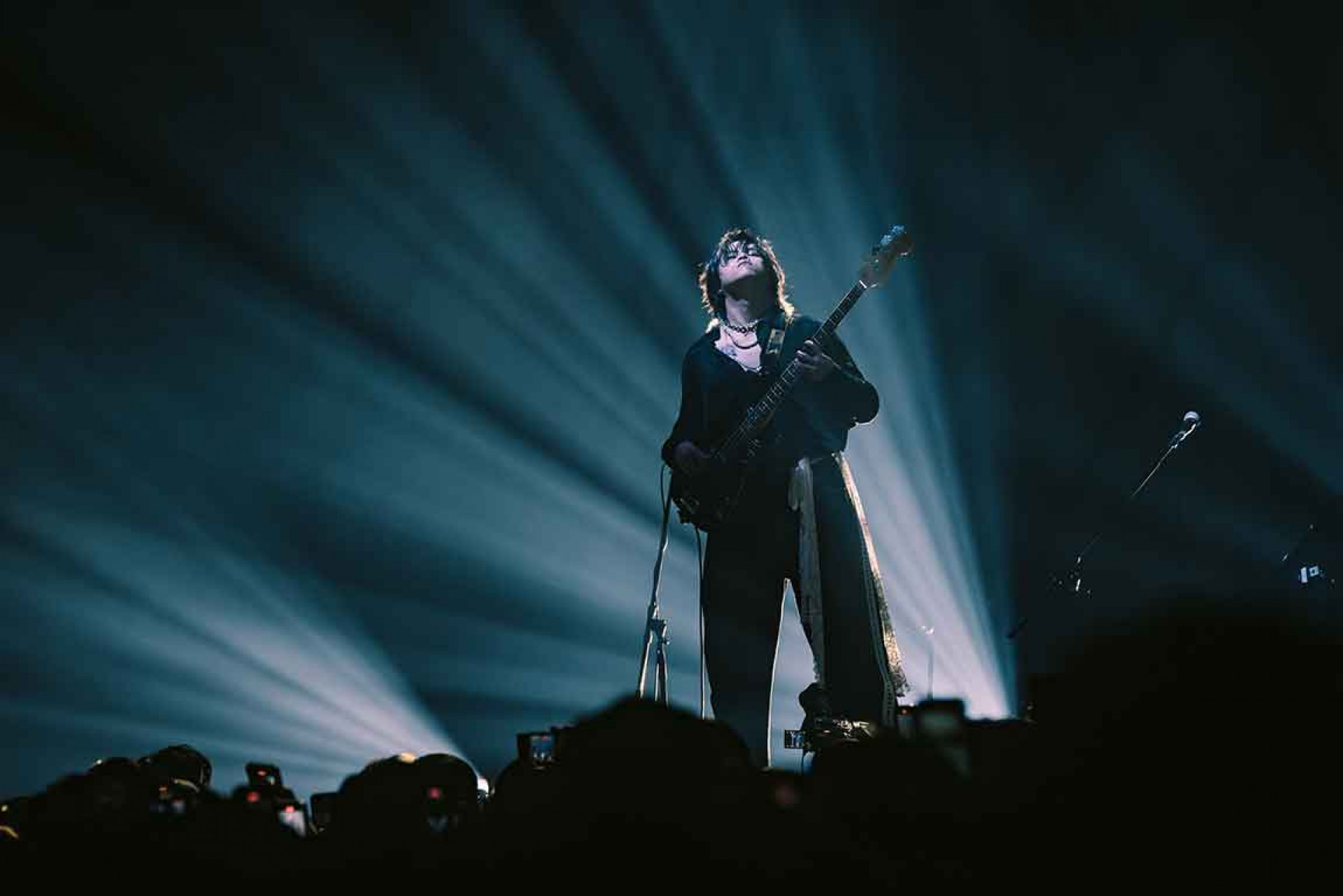 胡凱兒首唱今年發行的全新單曲〈花季〉,以及加碼演唱一首全新未公開單曲