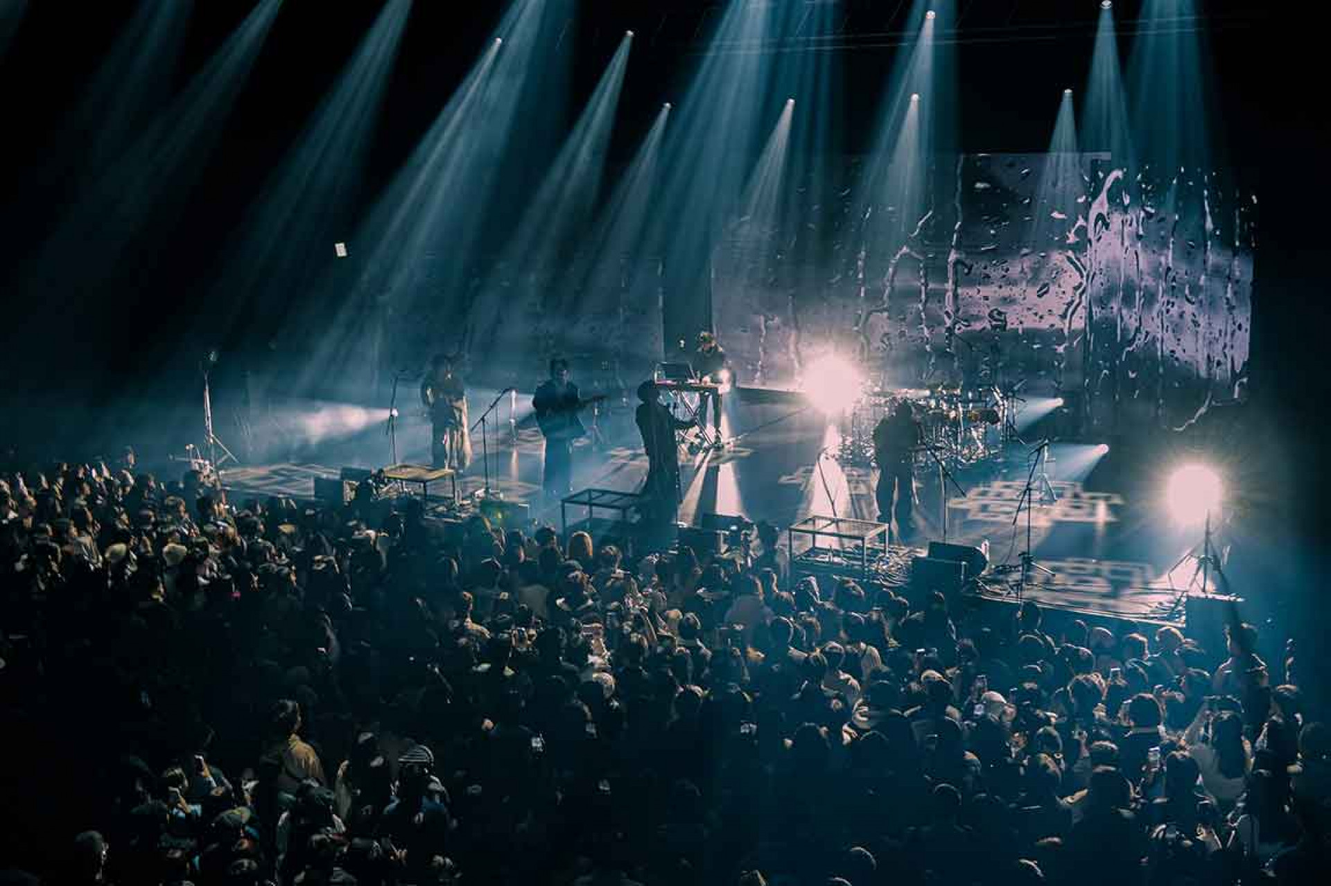 胡凱兒同步釋出新專輯消息,預計2025年春天登上募資平台