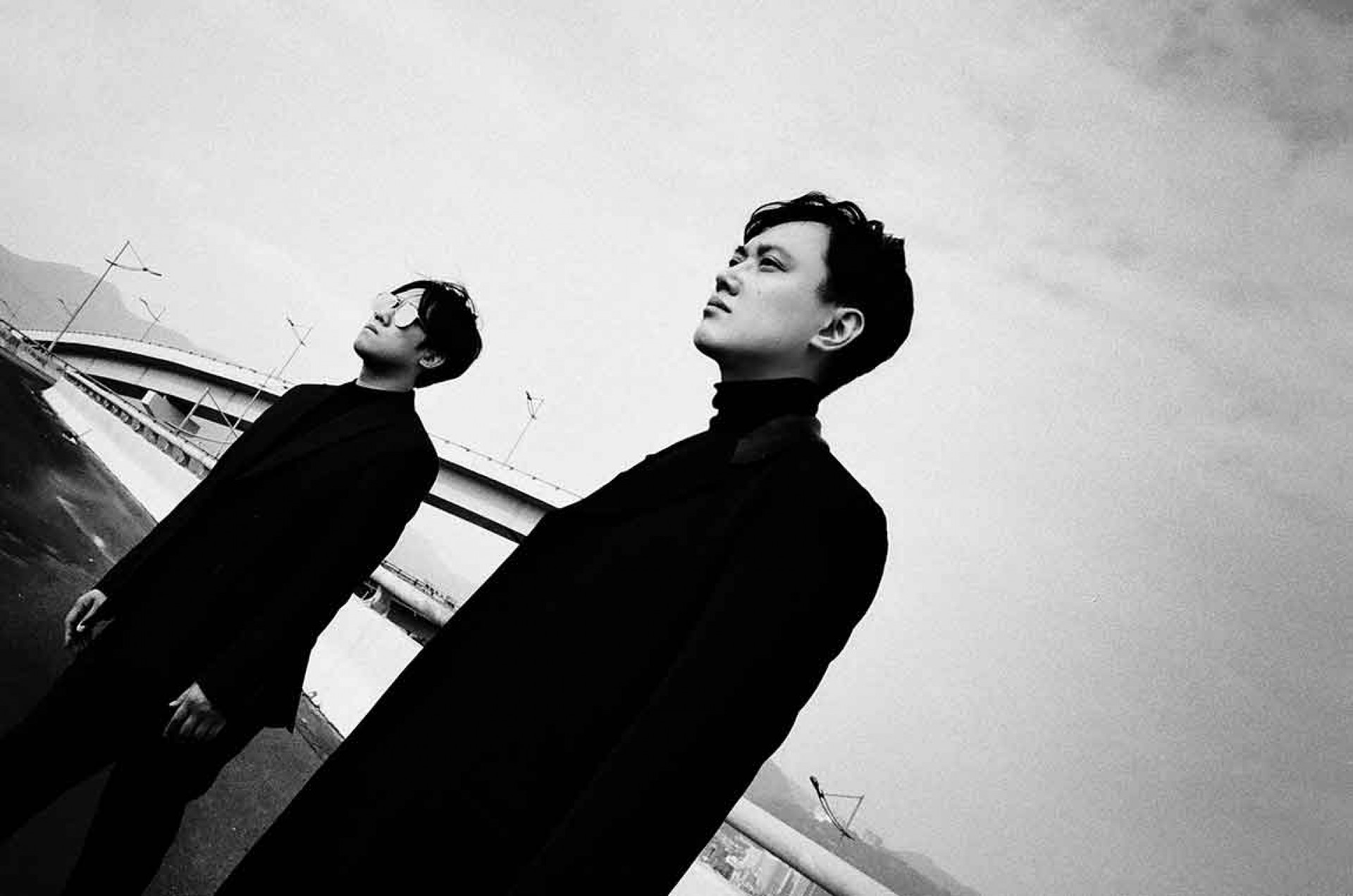 飢餓藝術家由奧利佛(右)與張浩嘉(左)組成