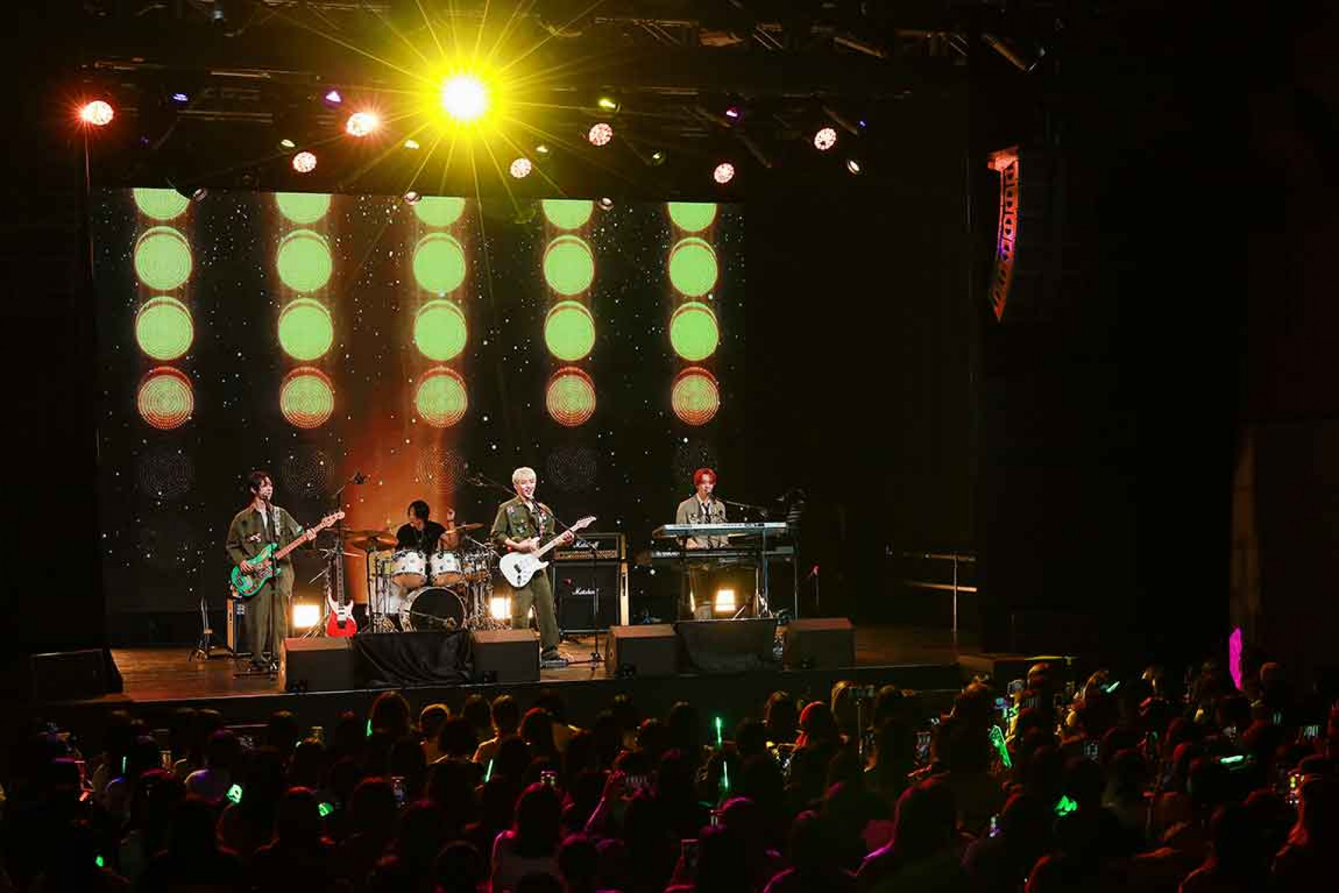 M.O.N.T 左起Roda、Narachan、Bitsaeon d