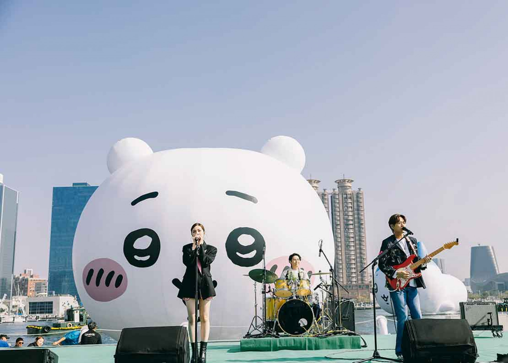 超人氣告五人X吉伊卡哇重磅合體 迎新春邀破萬歌迷一起”趣”高雄討吉利。(相信音樂提供)