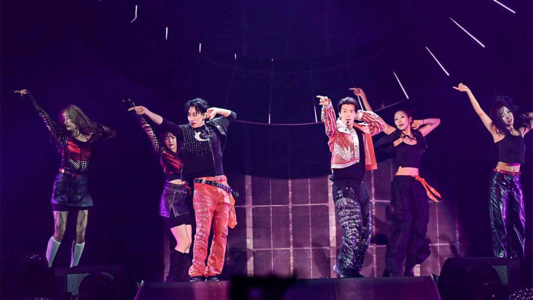 SJ D&E秀春聯祝新年快樂 東海「技術性」暴雷讓銀赫嚇到收手機