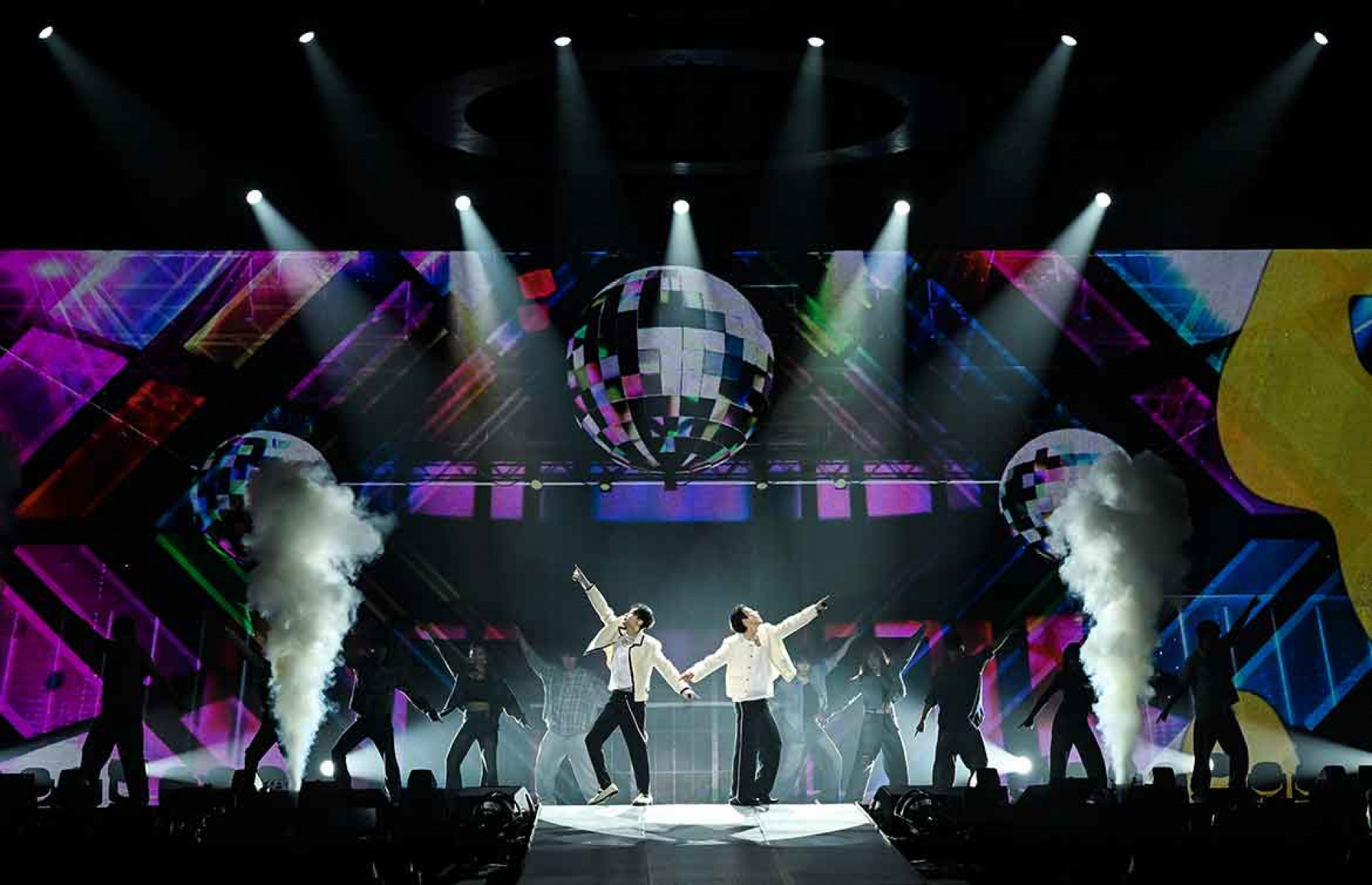 SJ-D&E在高雄巨蛋連唱兩場