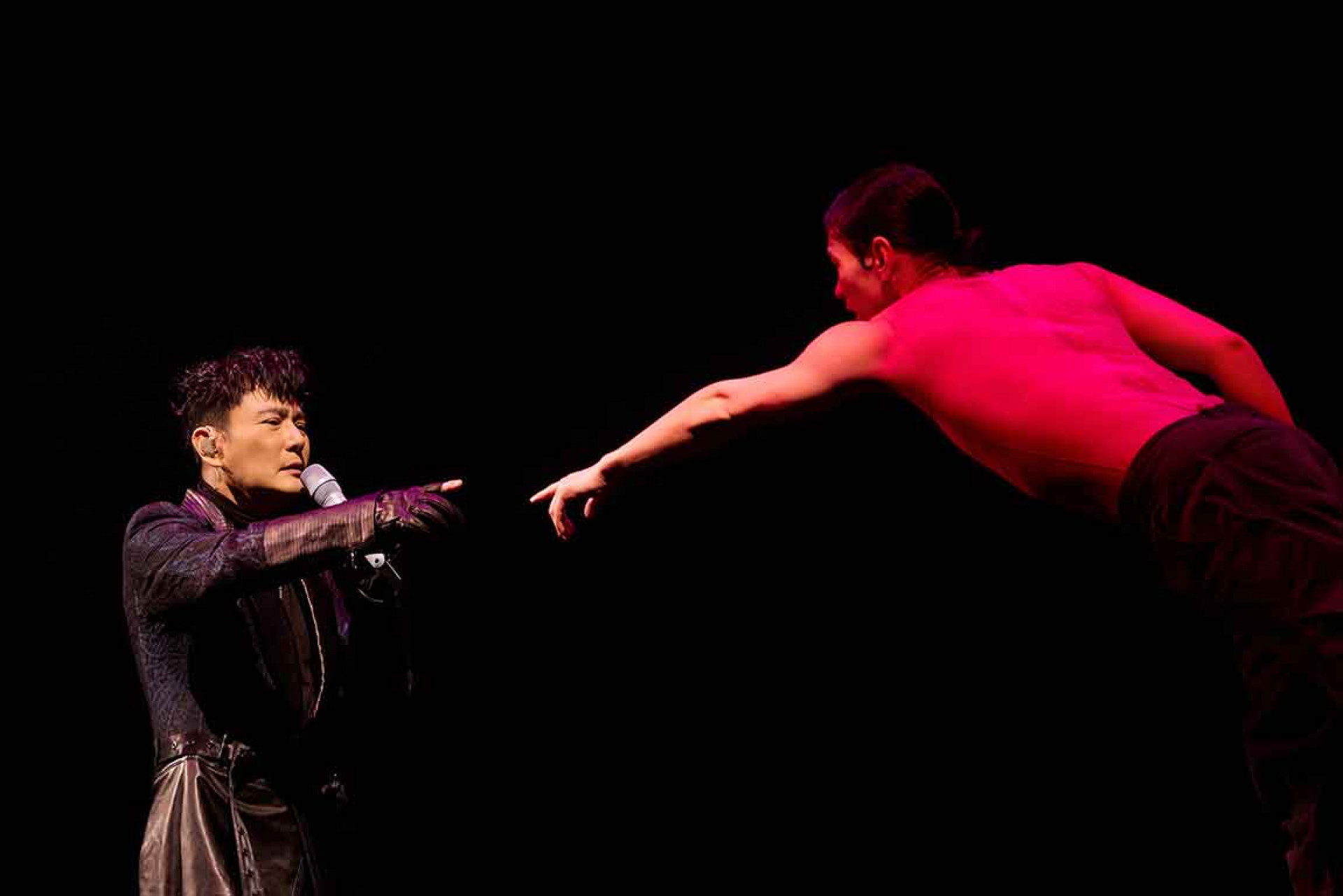 張信哲《未來式終極版》演唱會寫下百場光輝紀錄