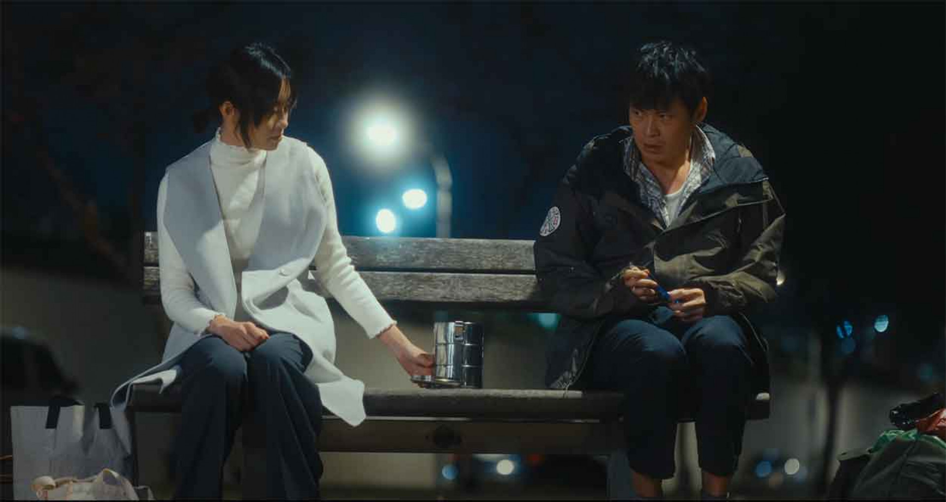 黃鐙輝在Tickle-Tickle Mv中飾演社會邊緣人