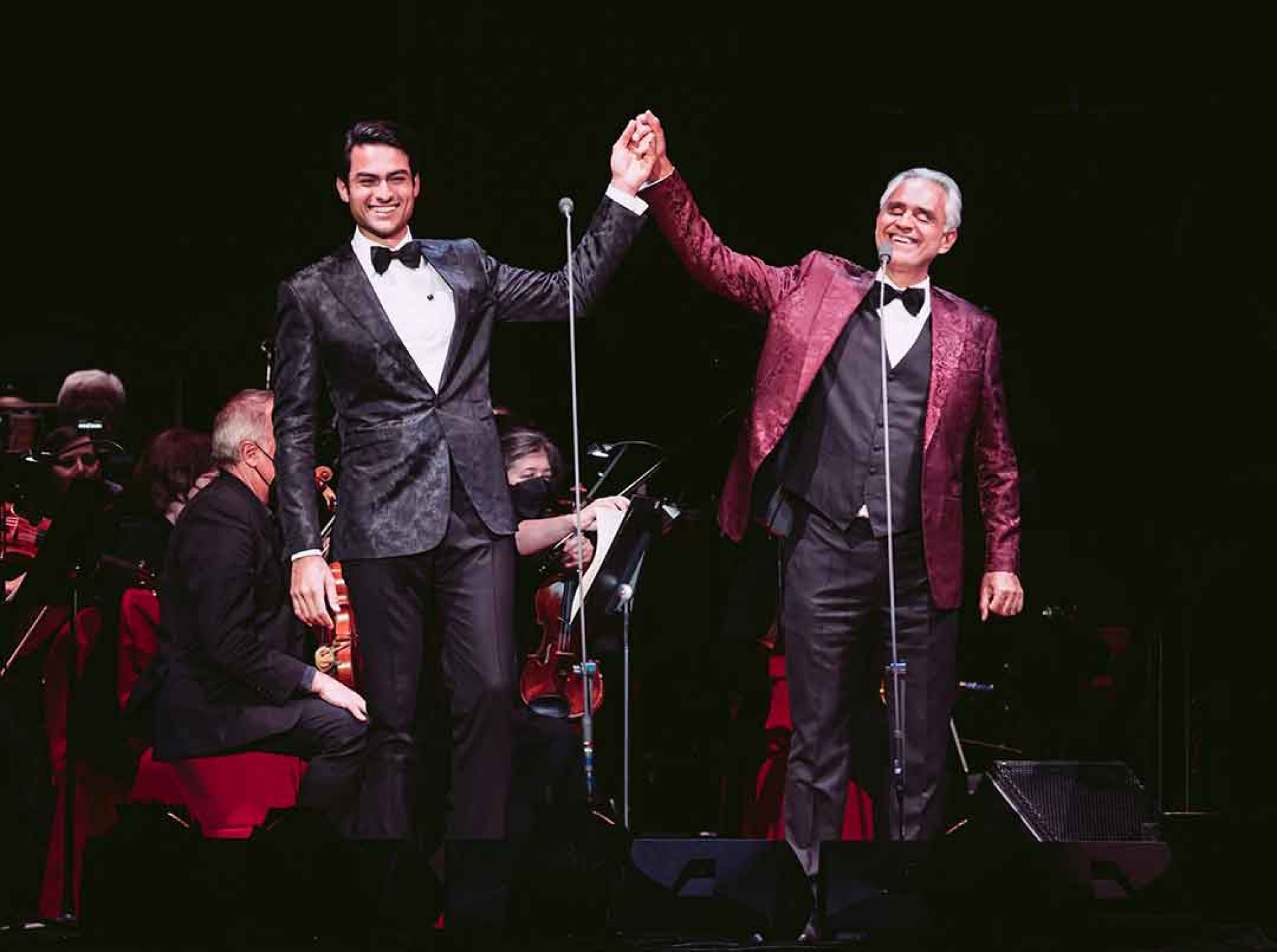 美聲父子攜手在羅馬競技場、O2體育場、海德公園、好萊塢碗型劇場、2024奧斯卡金像獎等指標性舞台合體演出