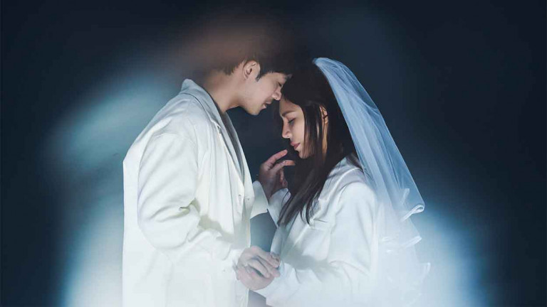 艾怡良一場對青春的蹉跎與反思 首度披上婚紗 直呼：「媽！我終於嫁掉了！」