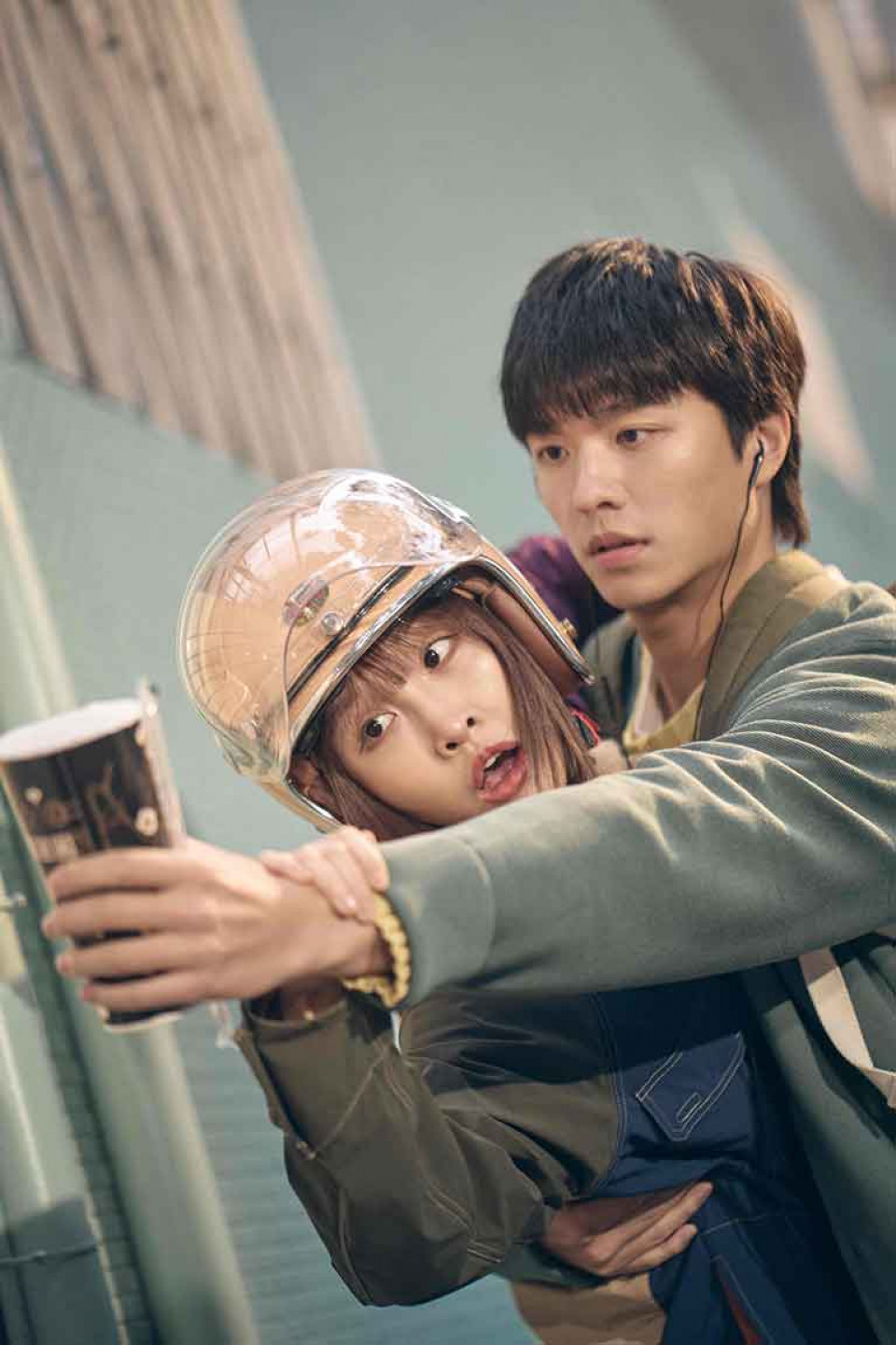 張若凡飾演「凡凡」與男主角王碩瀚談戀愛