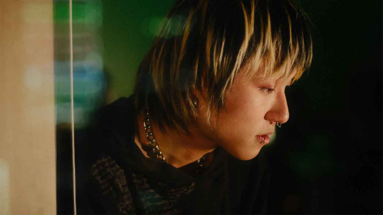 Kr 氪全新單曲〈浮屍〉用 Emo Rap 記錄情緒低谷 自我剖析直達內心最深處