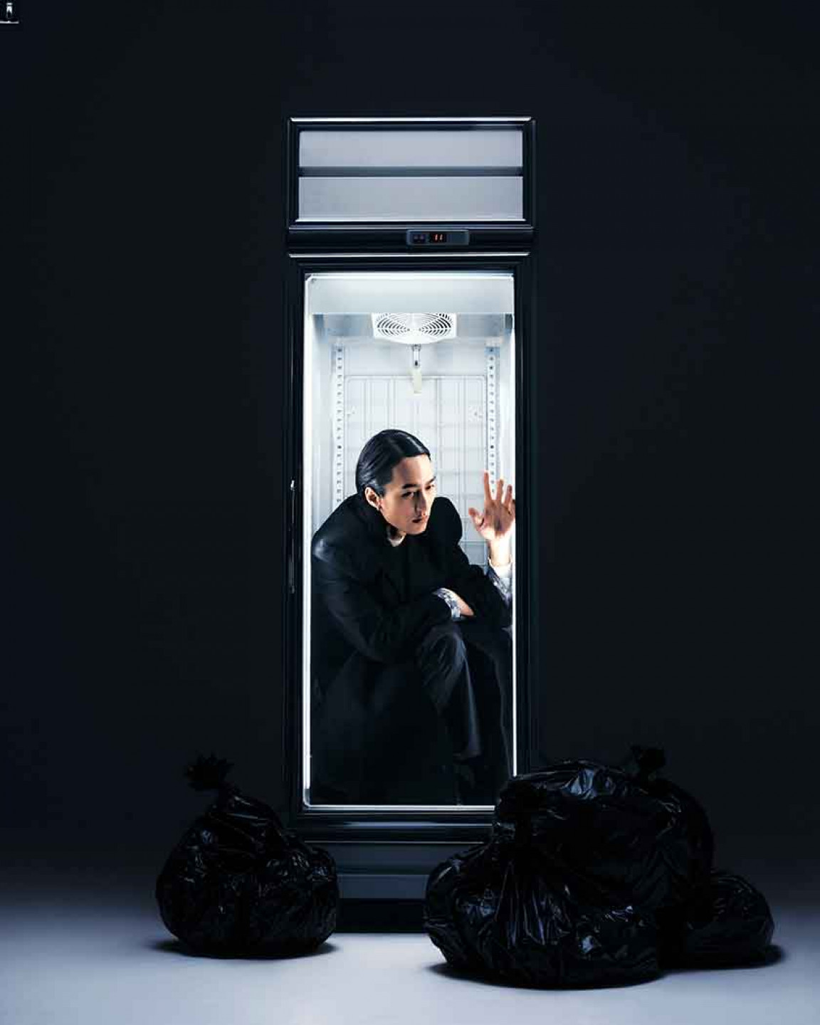 李英宏帶著全新專輯《東方美人》回歸樂壇,將音樂與影像結合為「影集式創作」,以其獨有的音樂風格「T-funk(Taiwanese-Funk)」哼唱屬於東方美人跨世紀的浪漫。