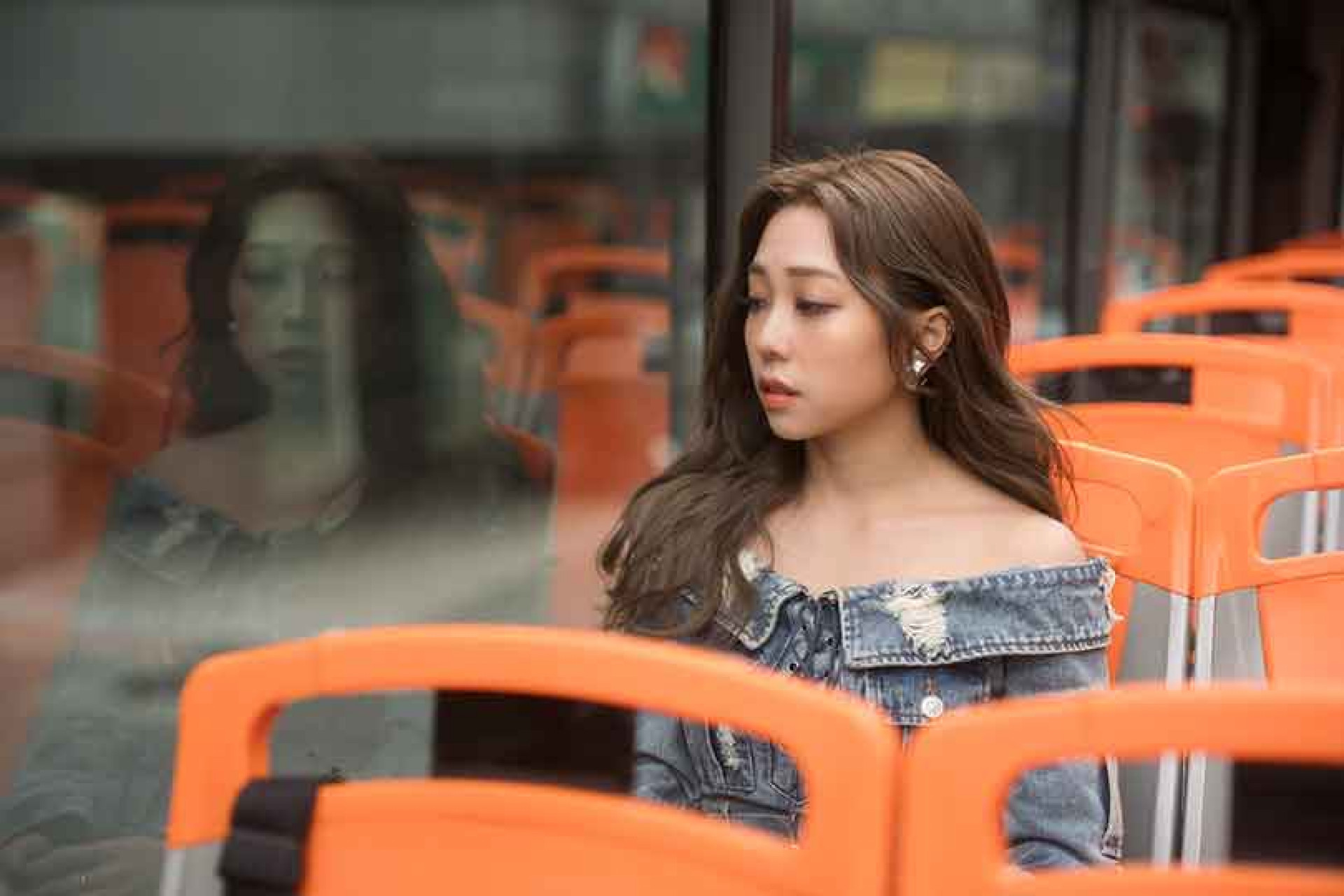 自編自導各種比悲傷更悲傷的故事 詮釋「當大人」愛情的酸甜苦辣