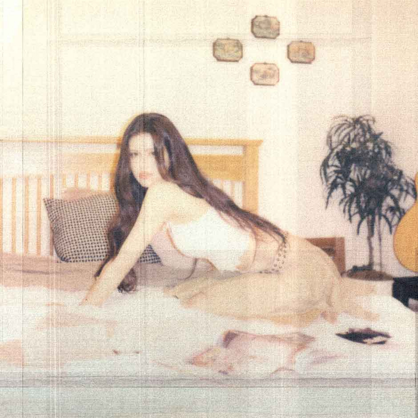 澳韓創作歌手-Olivia Marsh