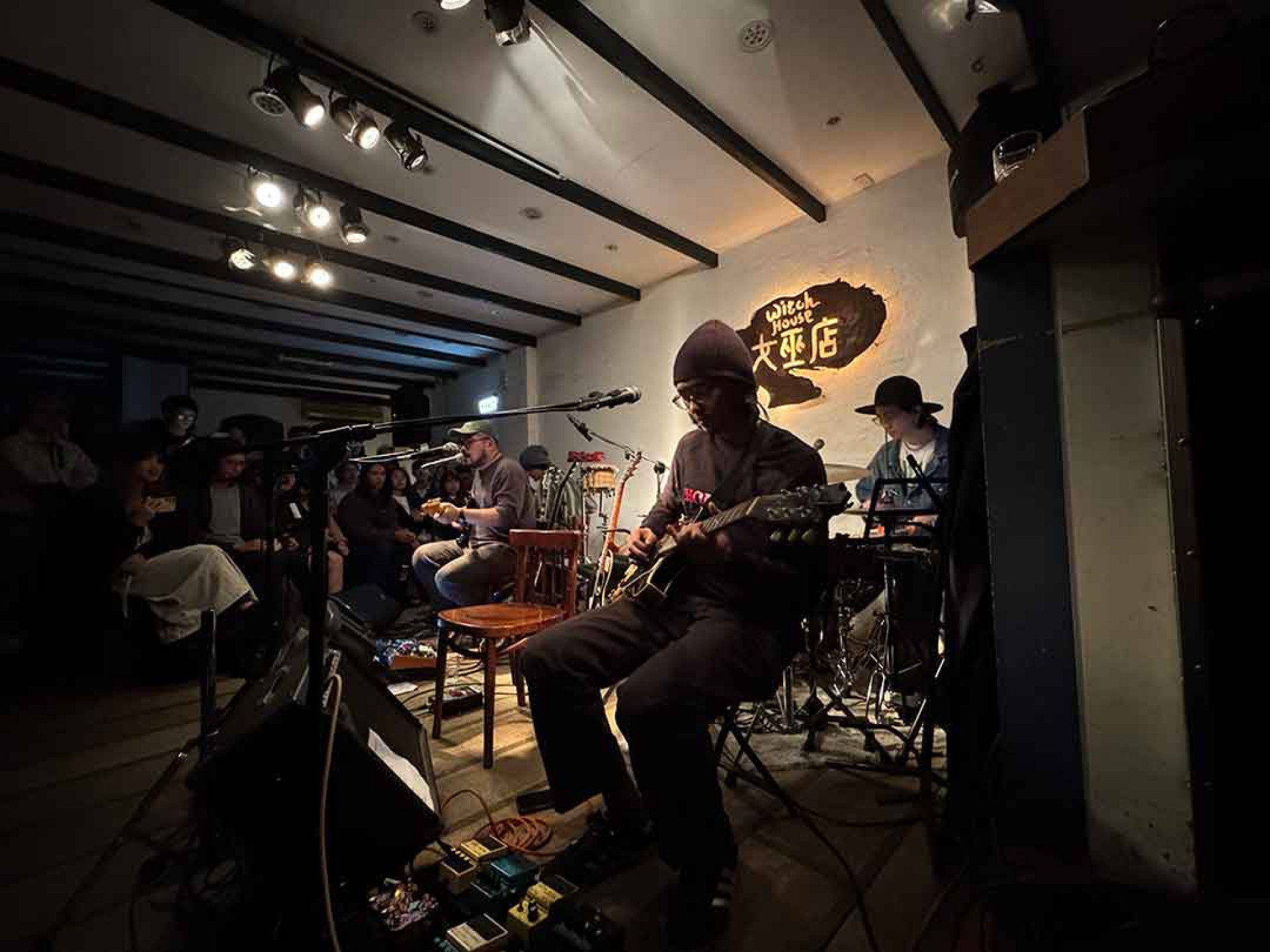 畫室 The WLTZ 女巫店演出照