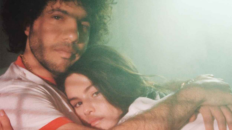 流行天后席琳娜與未婚夫班尼布蘭柯「愛的結晶」誕生！甜憶初吻後超真實反應